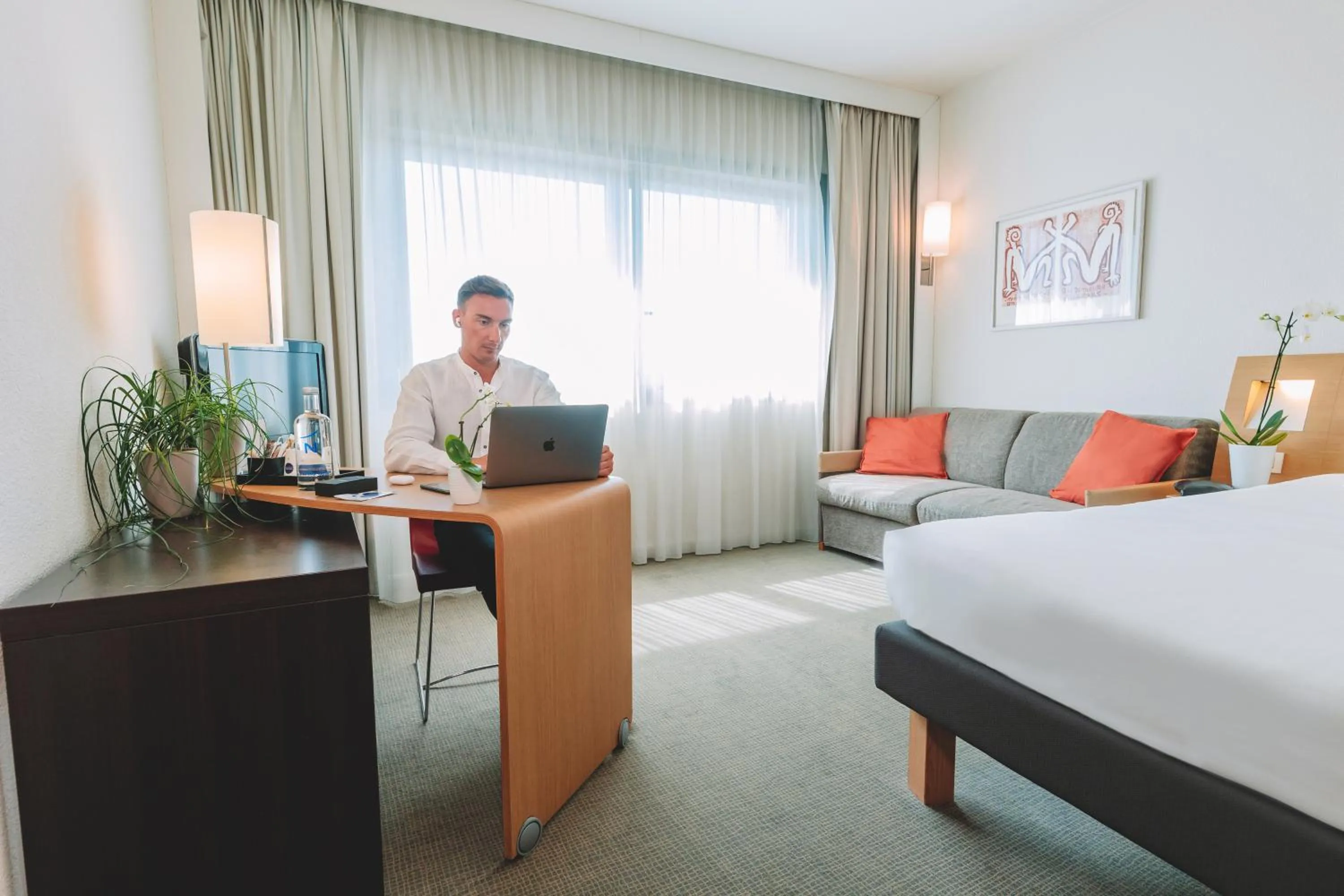 Photo of the whole room, Bed in Novotel Venezia Mestre Castellana