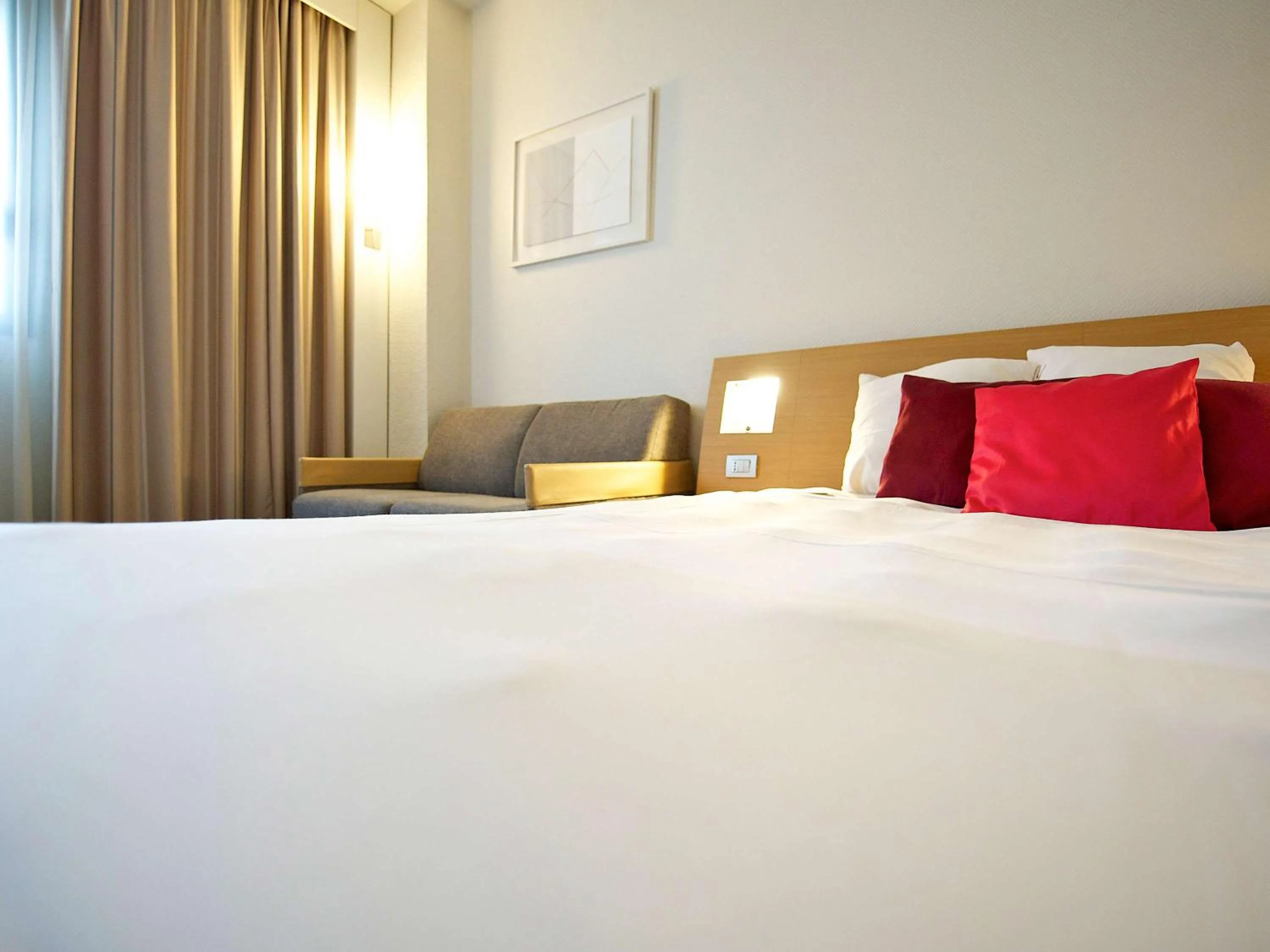 Photo of the whole room in Novotel Milano Nord Ca' Granda