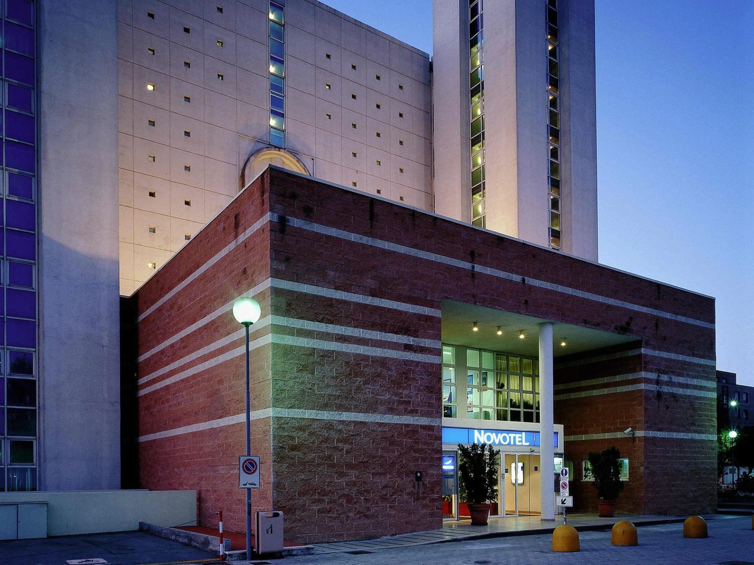 Property building in Novotel Firenze Nord Aeroporto