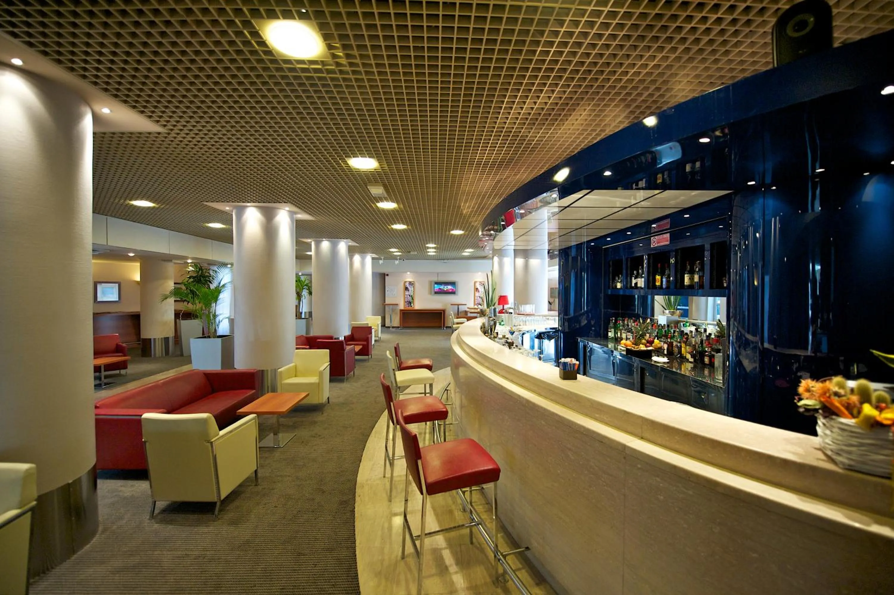 Lounge or bar in Novotel Firenze Nord Aeroporto