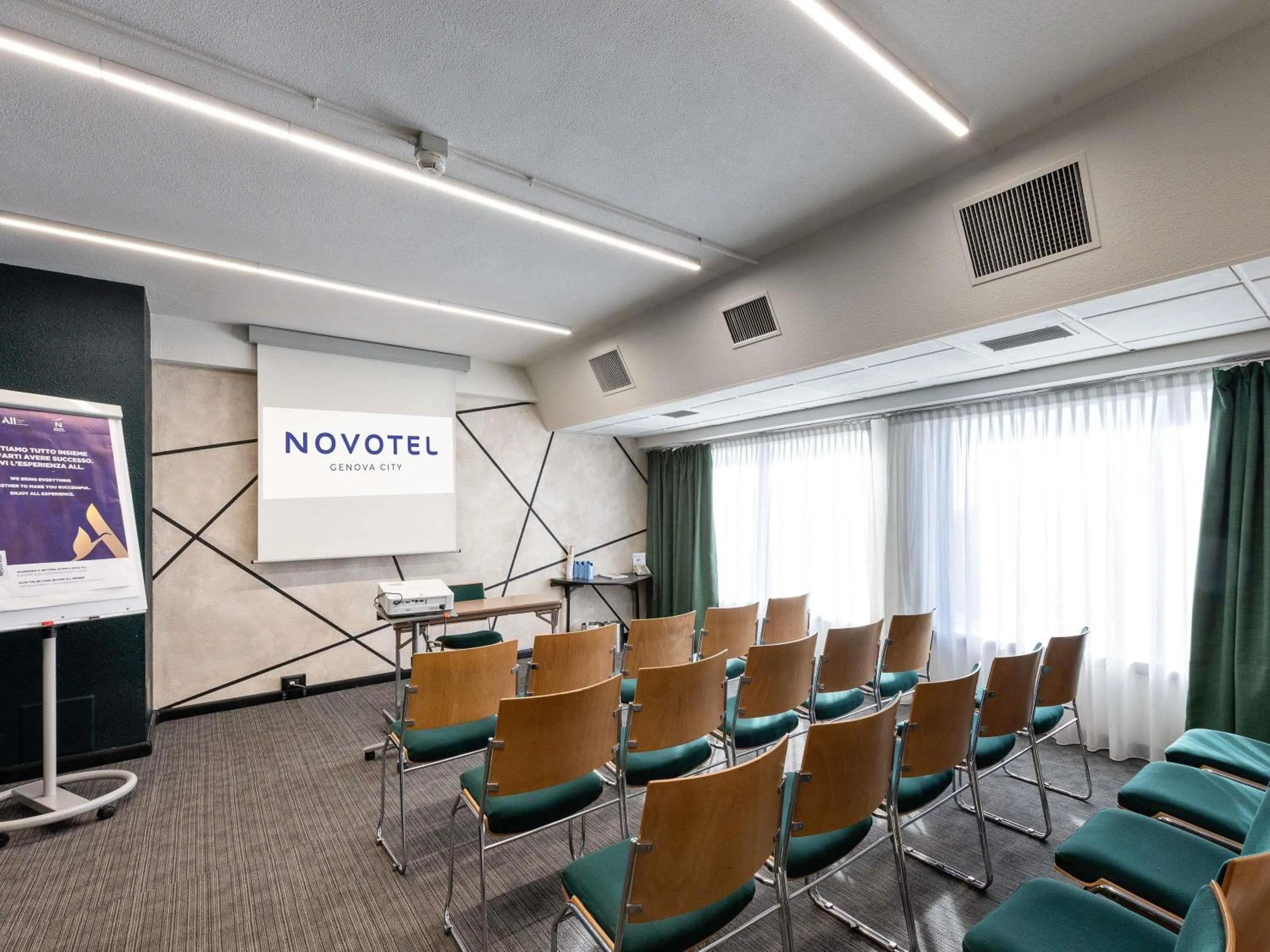 Meeting/conference room in Novotel Genova City