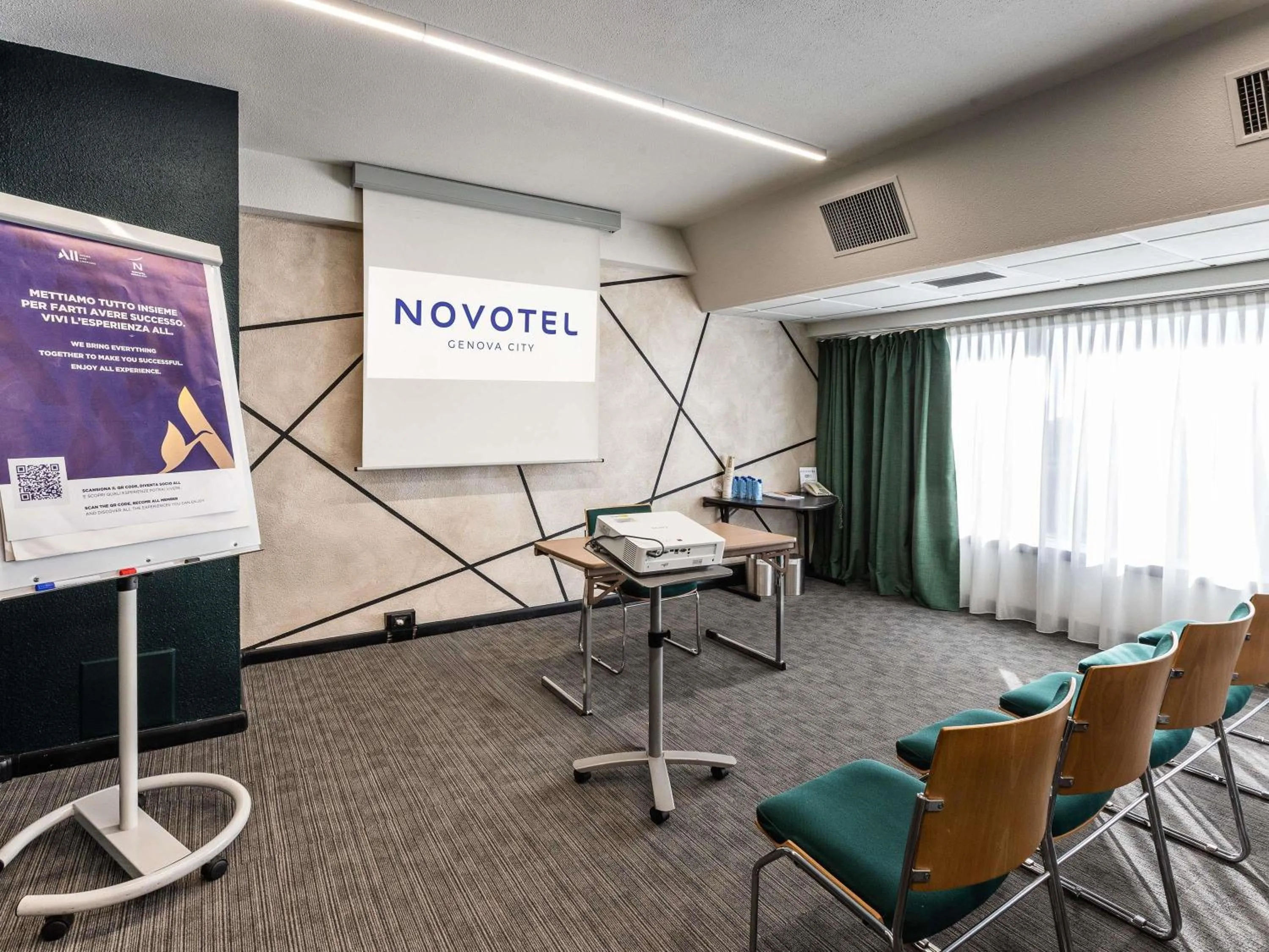 Meeting/conference room in Novotel Genova City