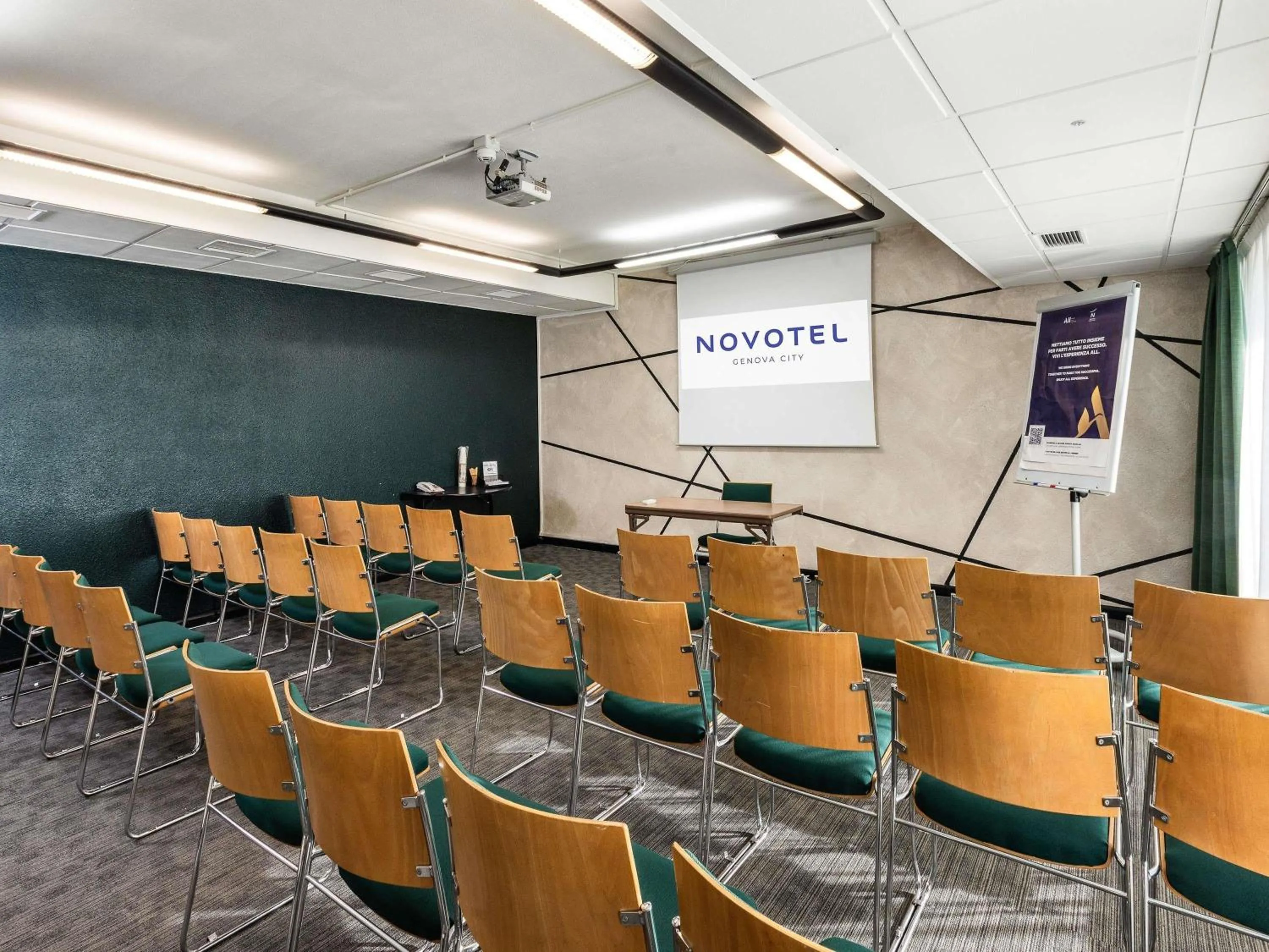 Meeting/conference room in Novotel Genova City