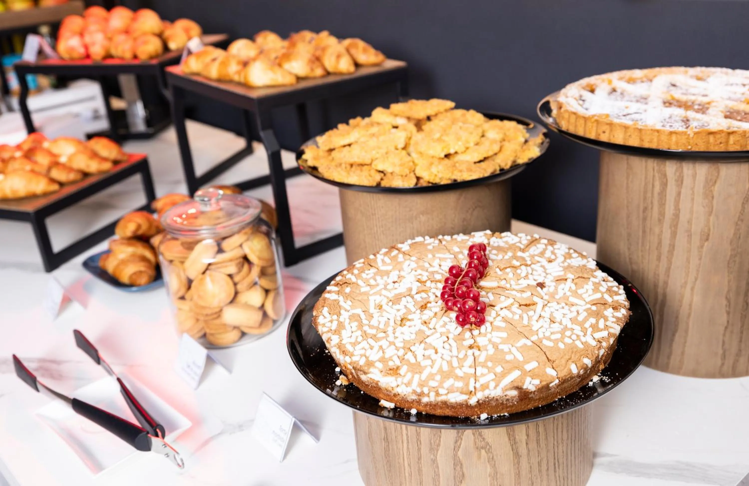 Breakfast in Best Western Plus Hotel Farnese