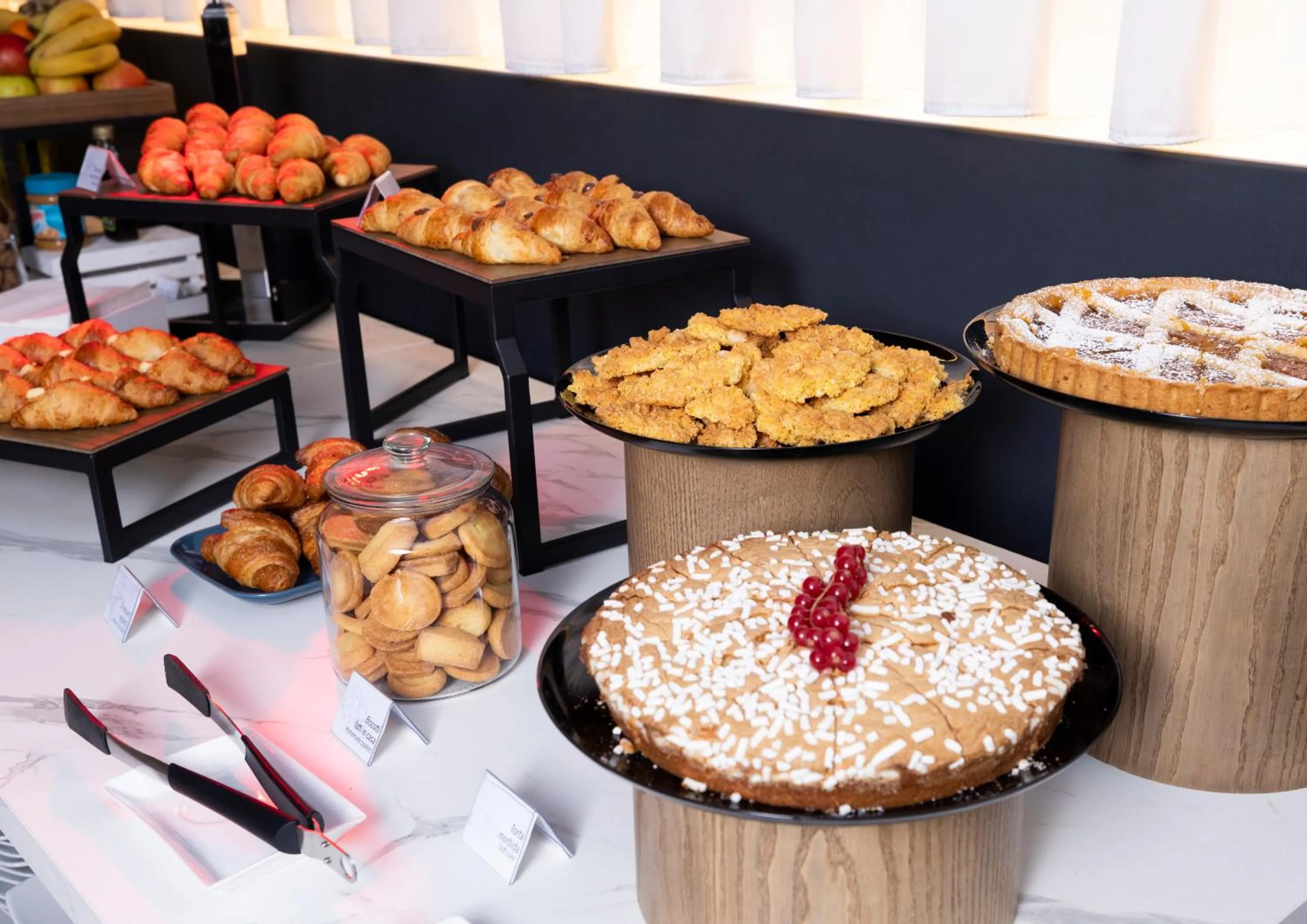 Breakfast in Best Western Plus Hotel Farnese