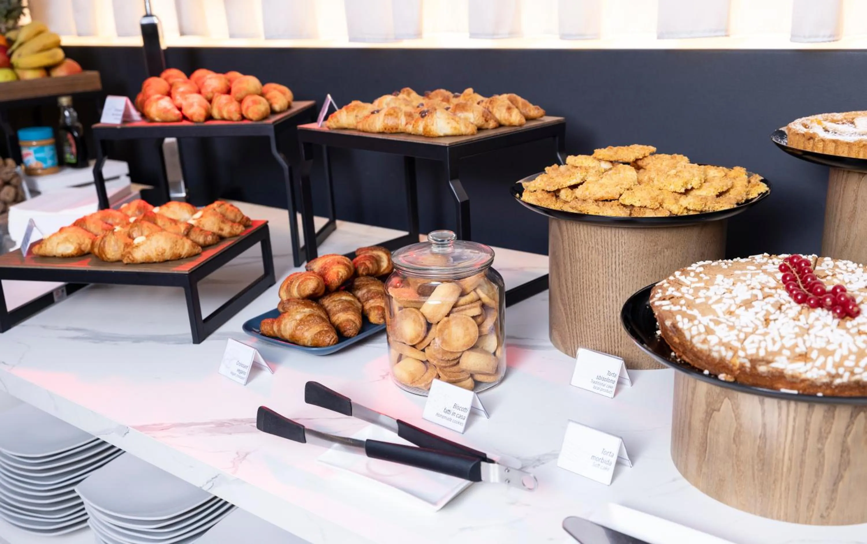 Breakfast in Best Western Plus Hotel Farnese