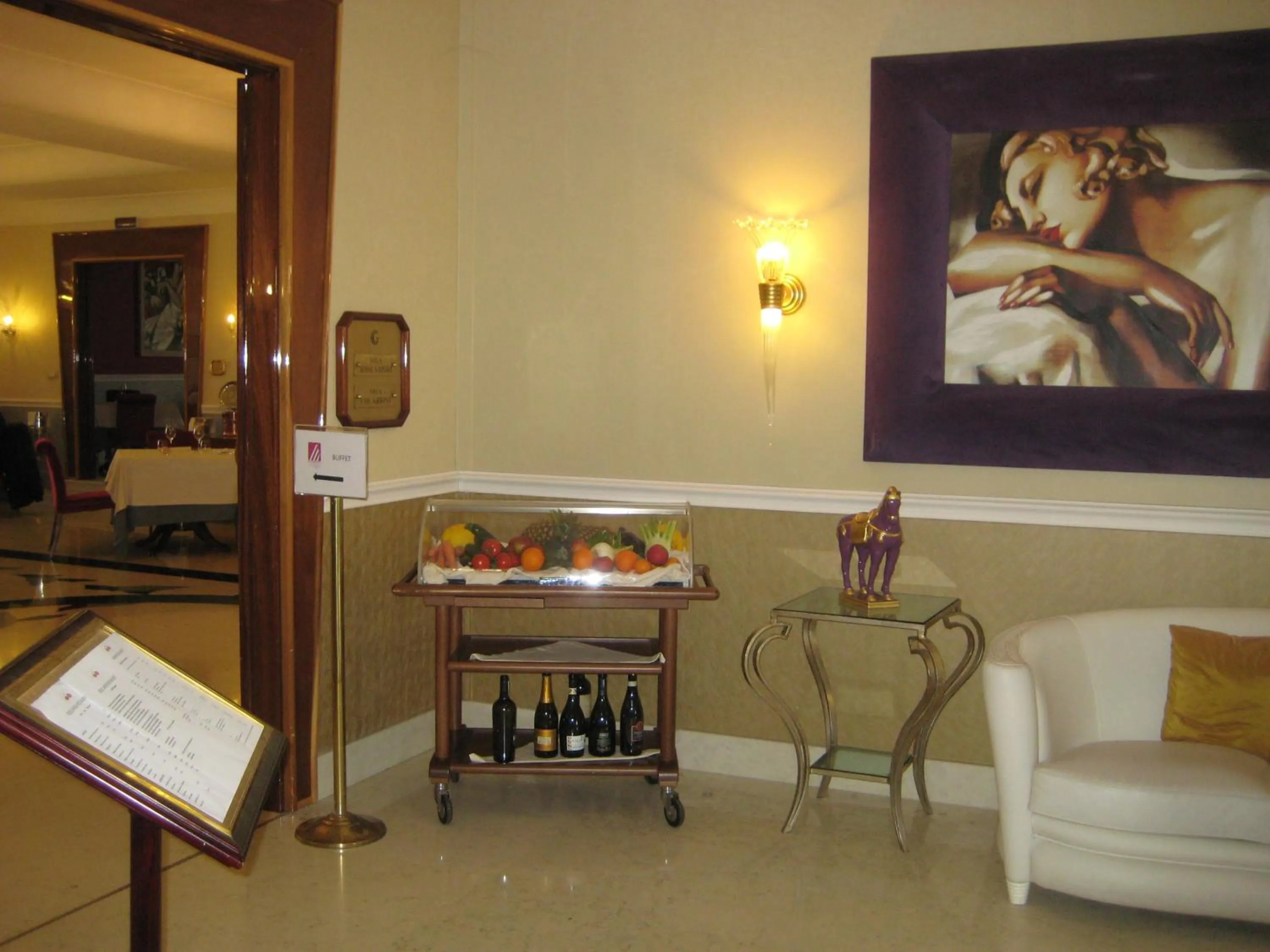 Restaurant/places to eat in Zanhotel Centergross