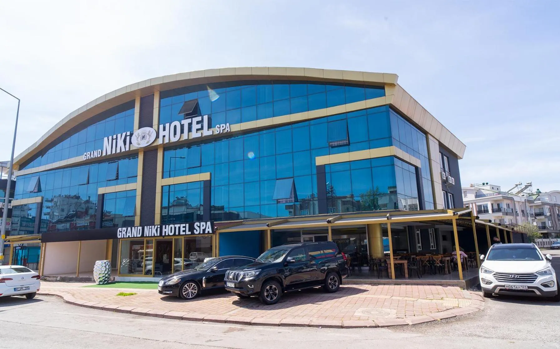 Property building in Grand Niki Hotel & Spa