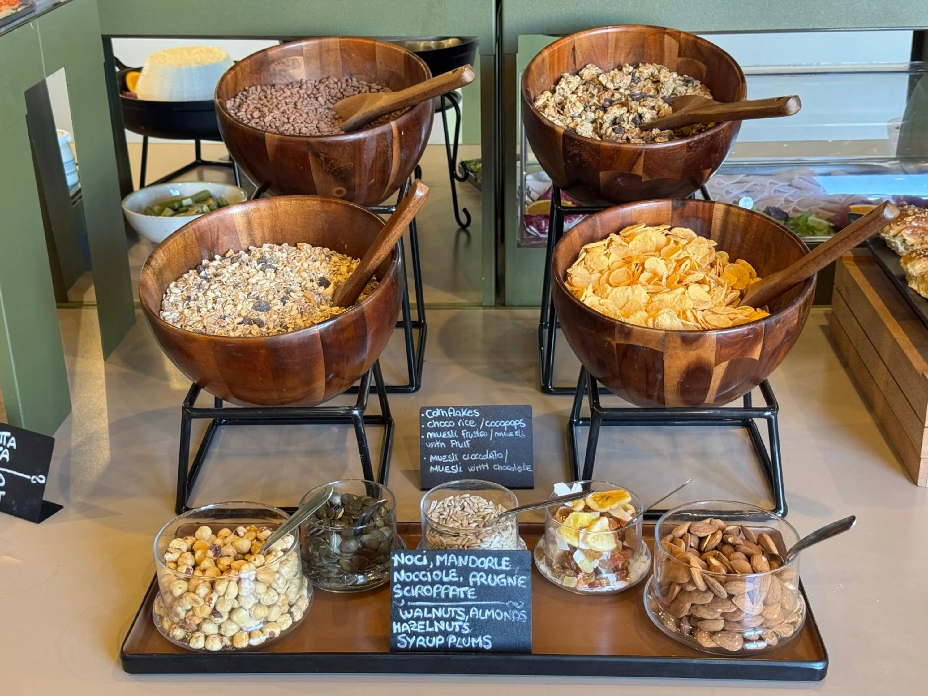 Food and drinks in La Griffe Hotel Roma