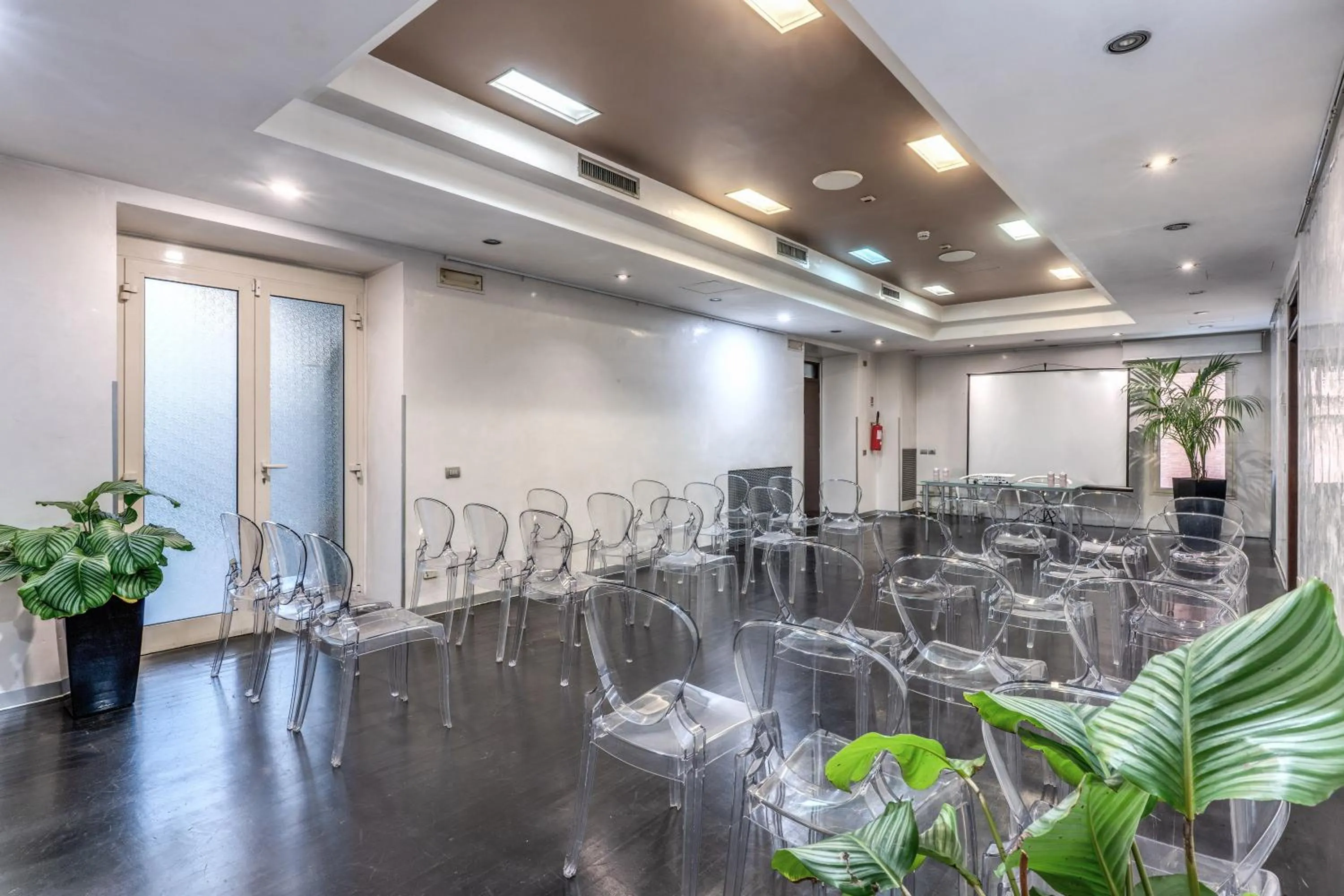 Business facilities in La Griffe Hotel Roma