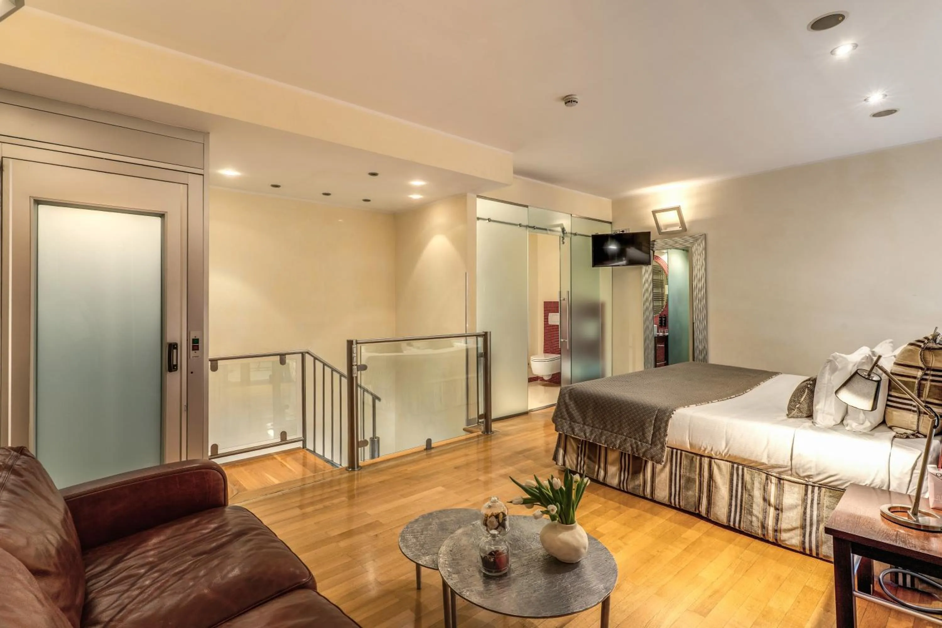 Bed in La Griffe Hotel Roma