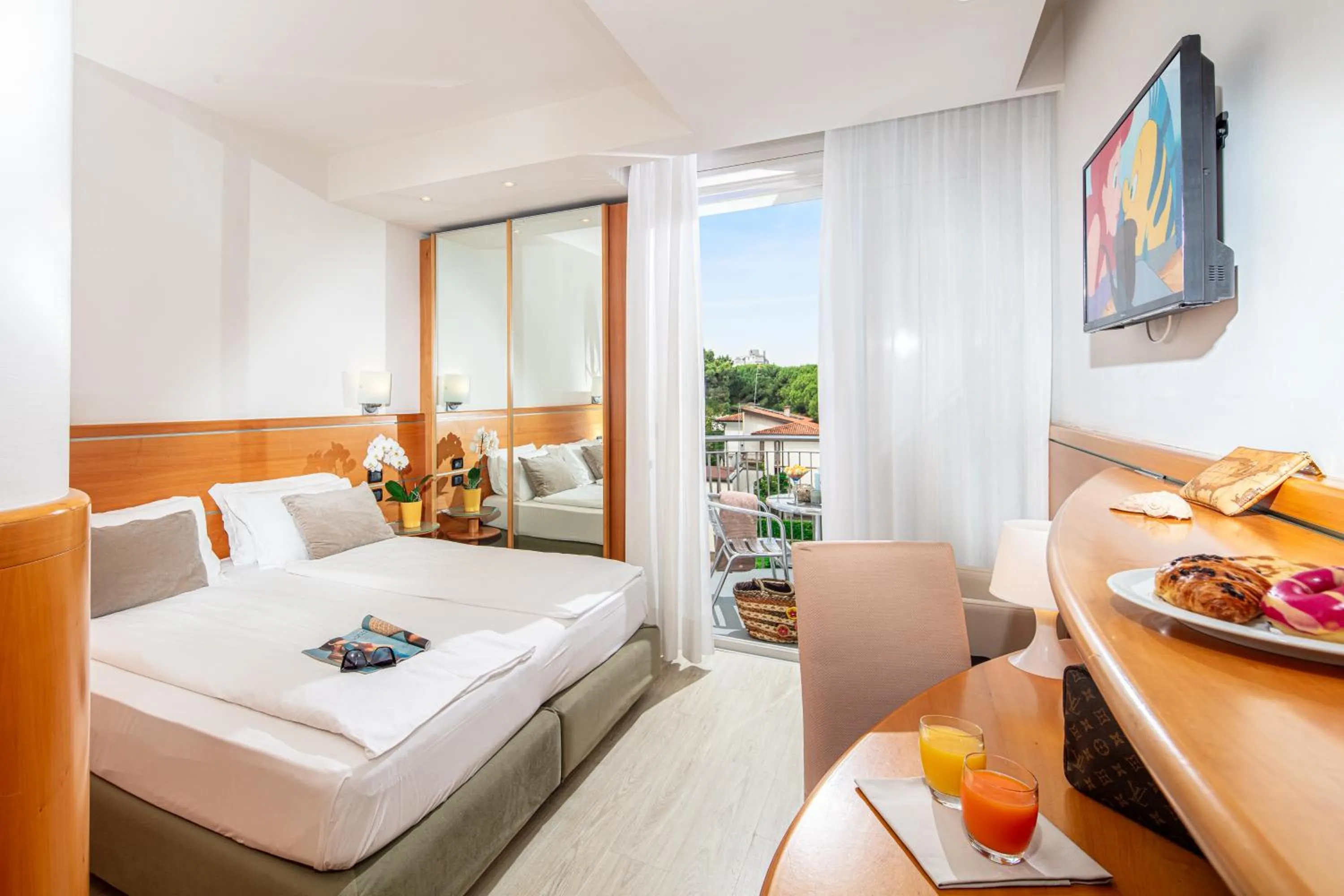 Property building, Bed in Park Hotel