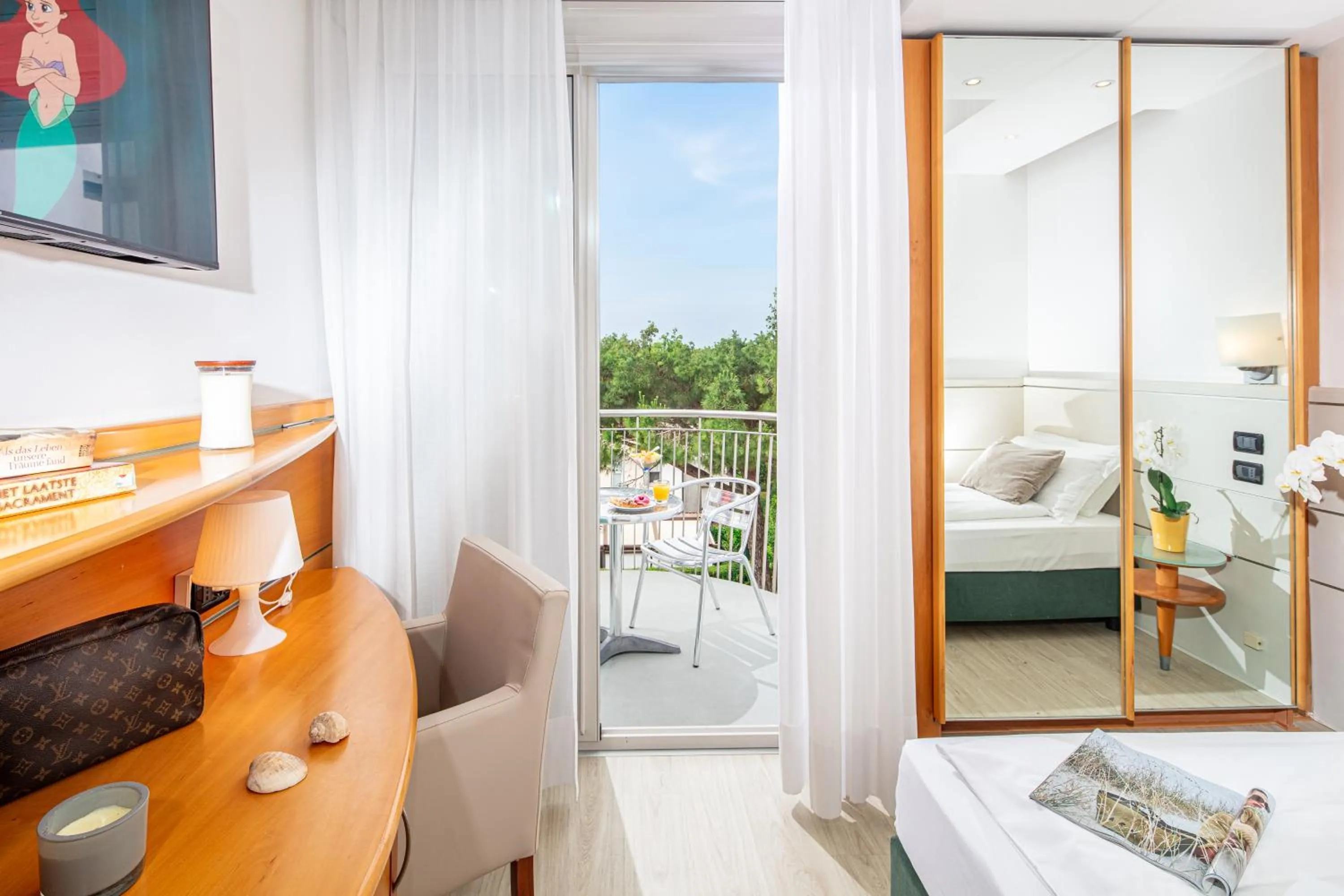 Property building, Bed in Park Hotel