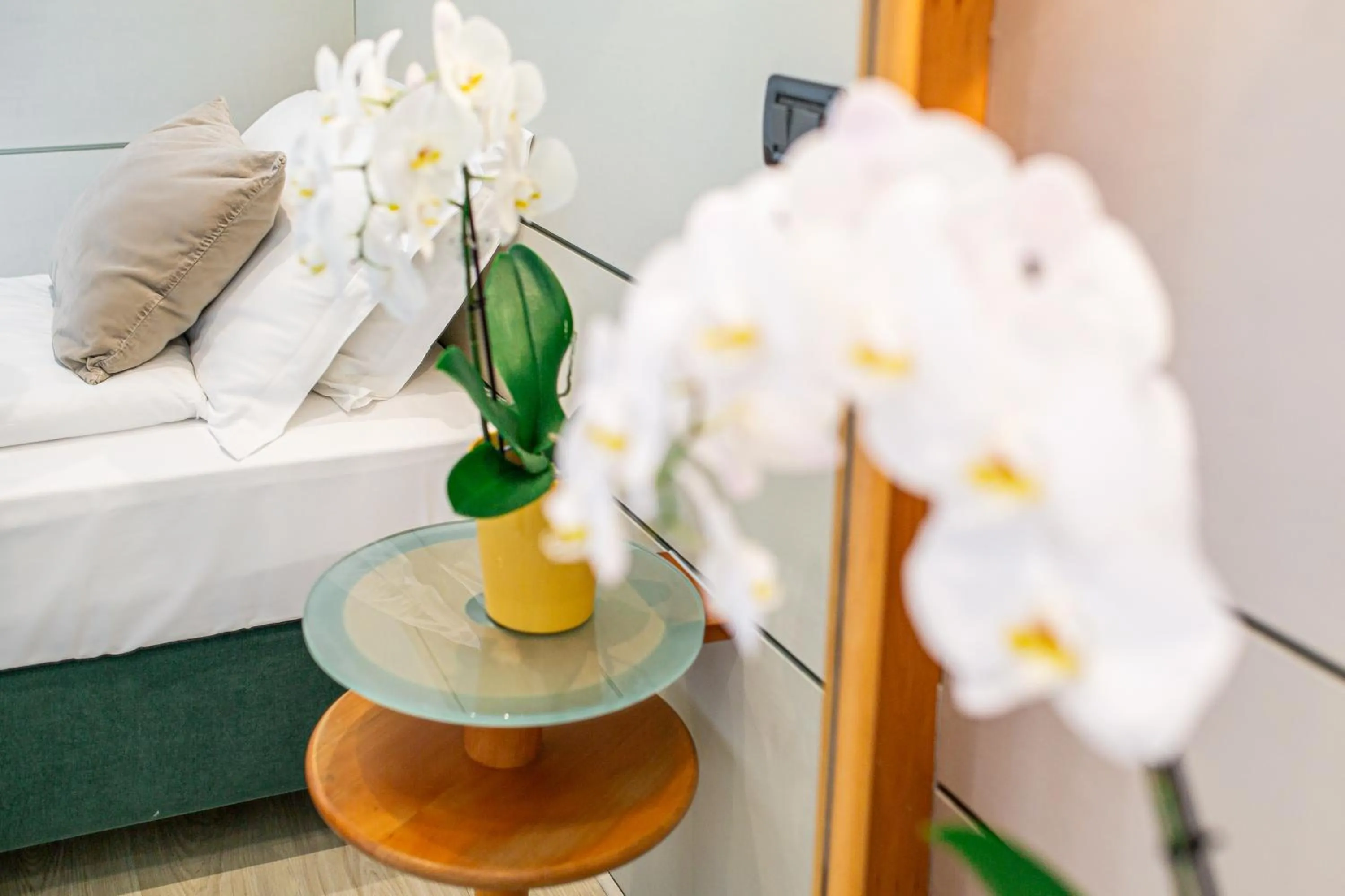 Property building, Bed in Park Hotel