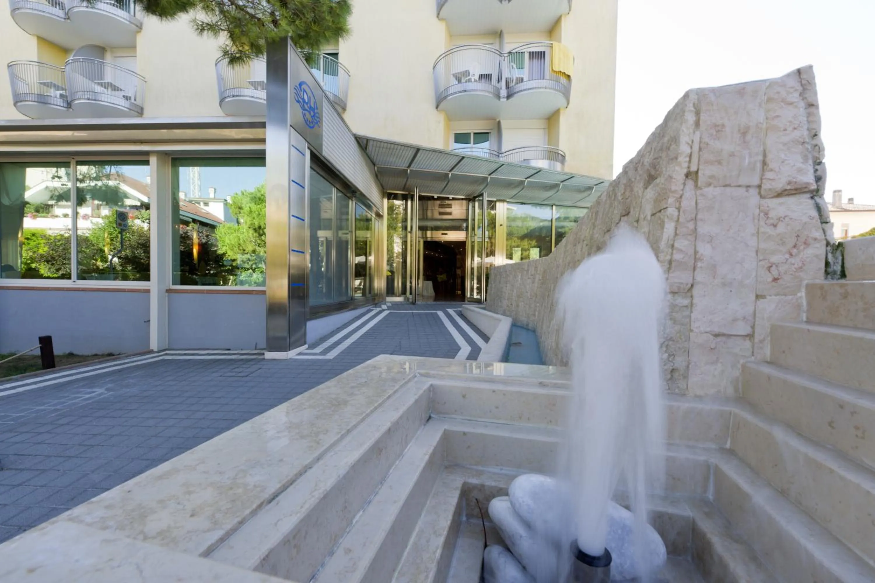 Facade/entrance in Park Hotel