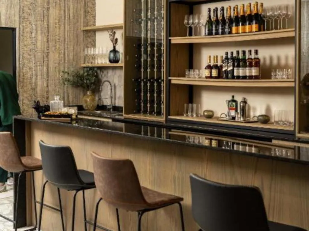 Lounge or bar in Monte La Vue Hotel