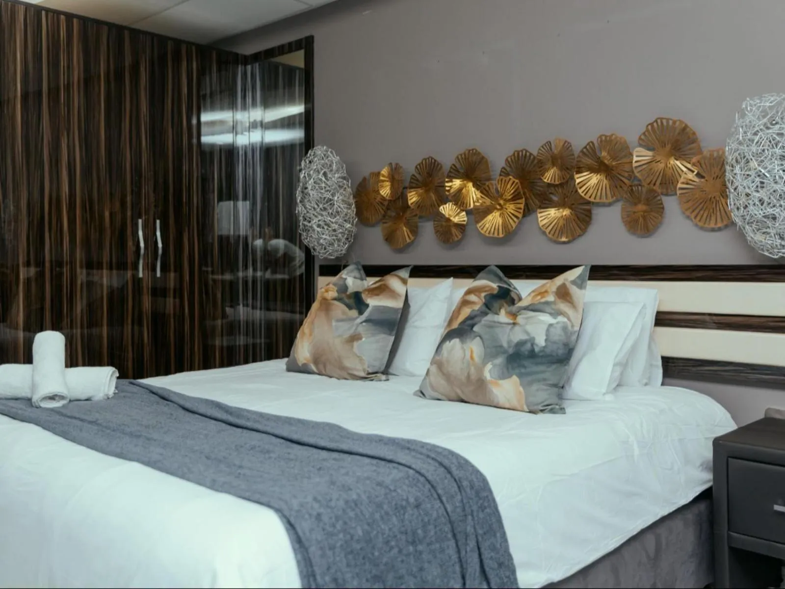 Bed in Monte La Vue Hotel