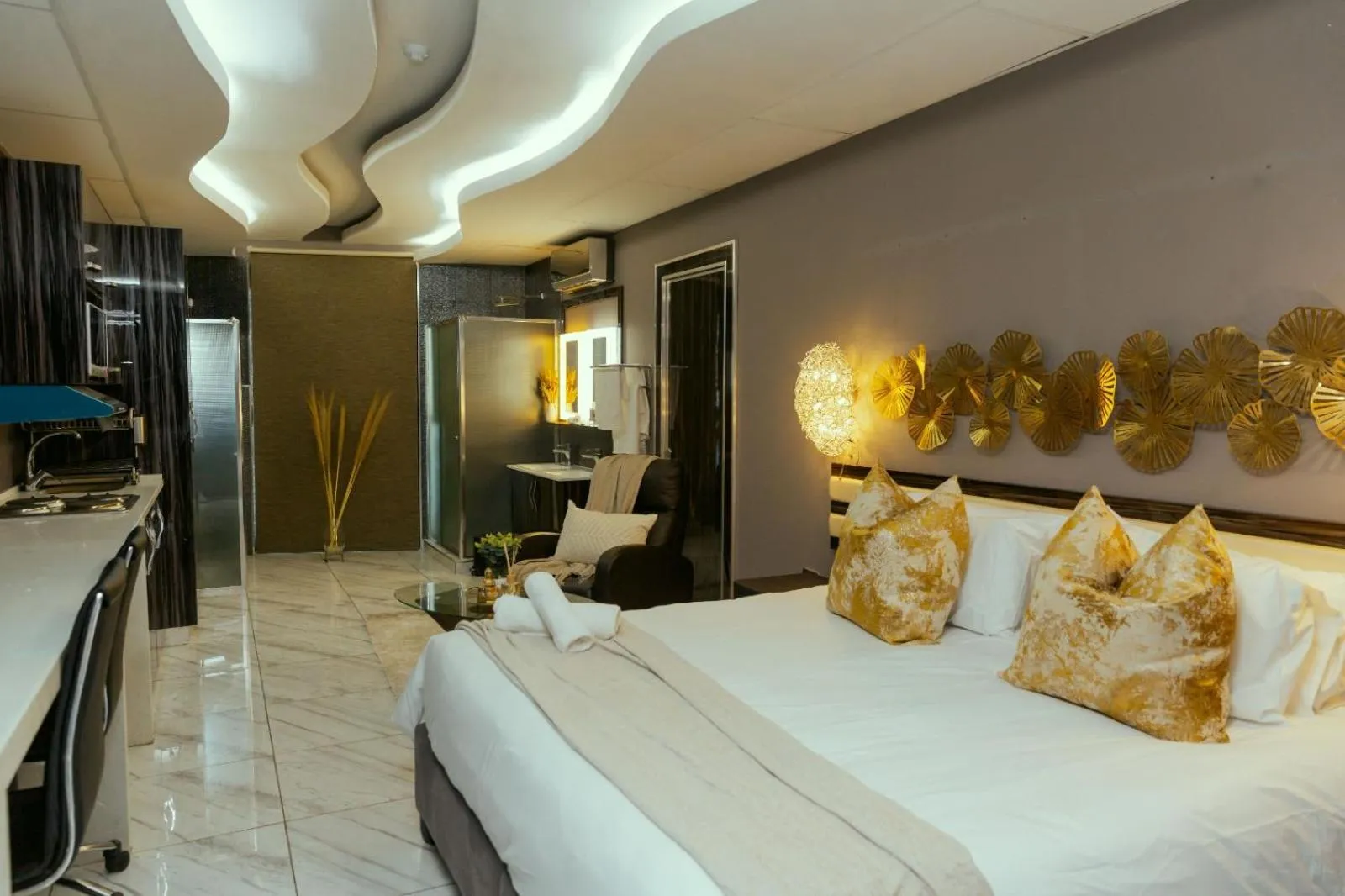 Bedroom in Monte La Vue Hotel