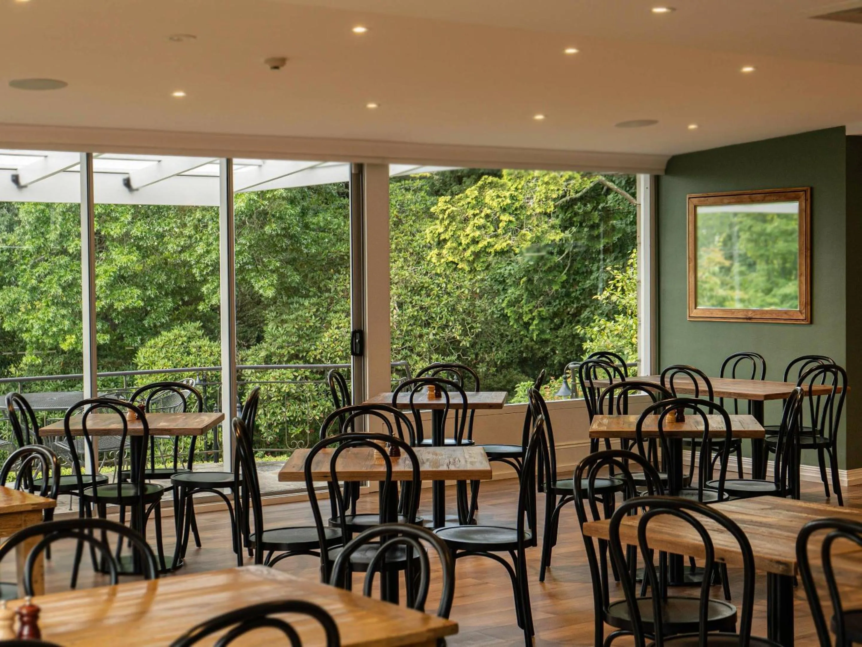 Restaurant/places to eat in Comfort Resort Leura Gardens