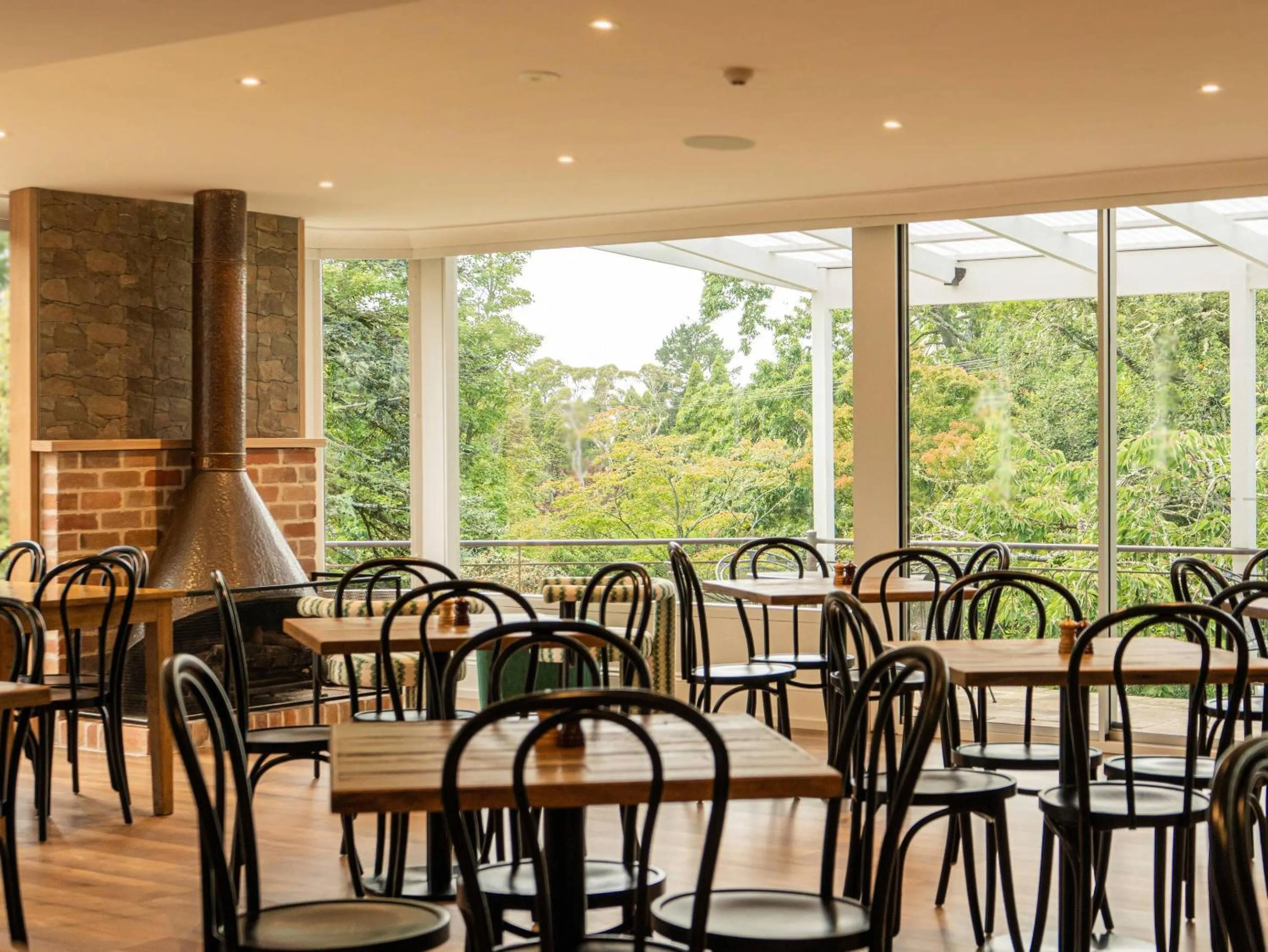 Restaurant/places to eat in Comfort Resort Leura Gardens