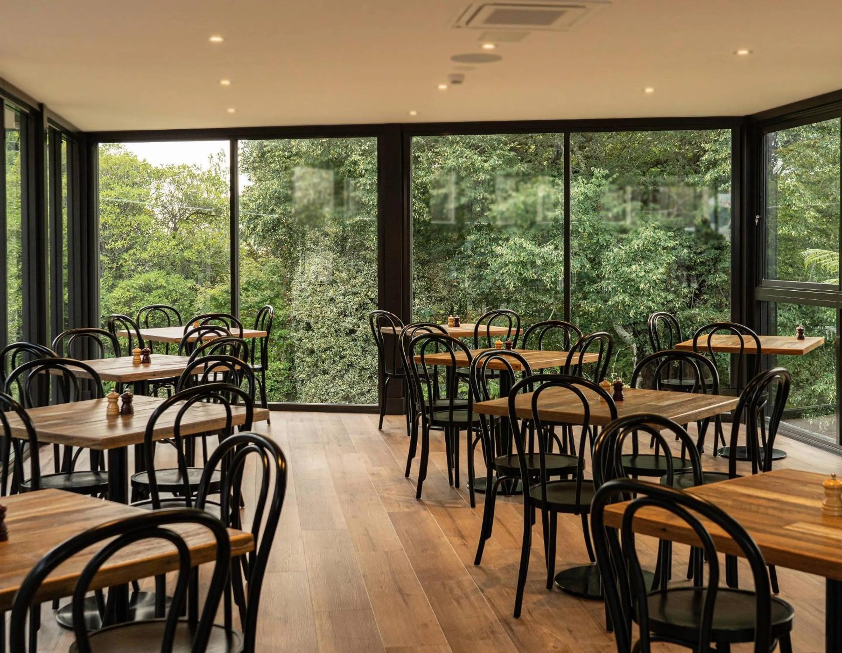 Restaurant/places to eat in Comfort Resort Leura Gardens