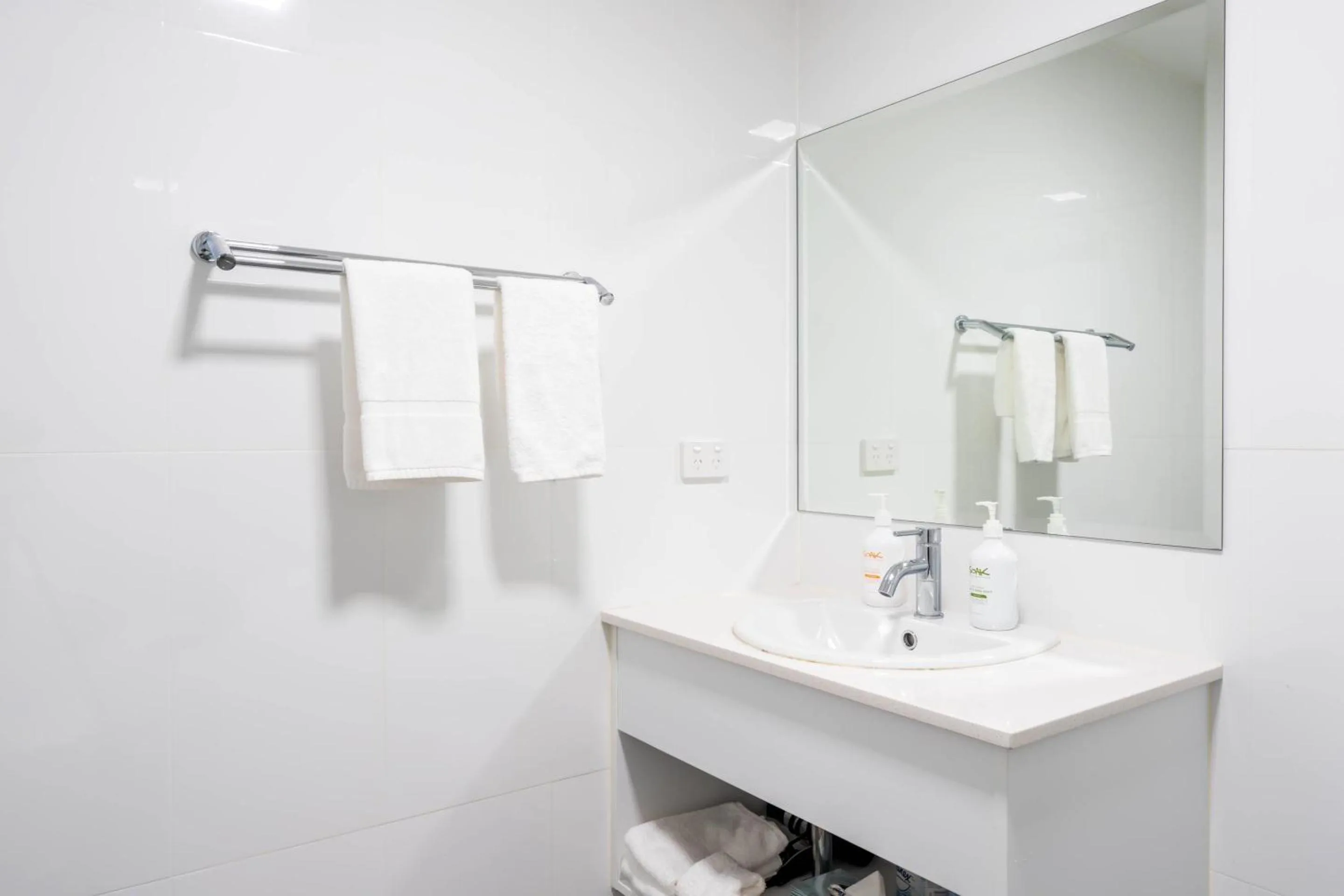 Bedroom in Comfort Resort Leura Gardens