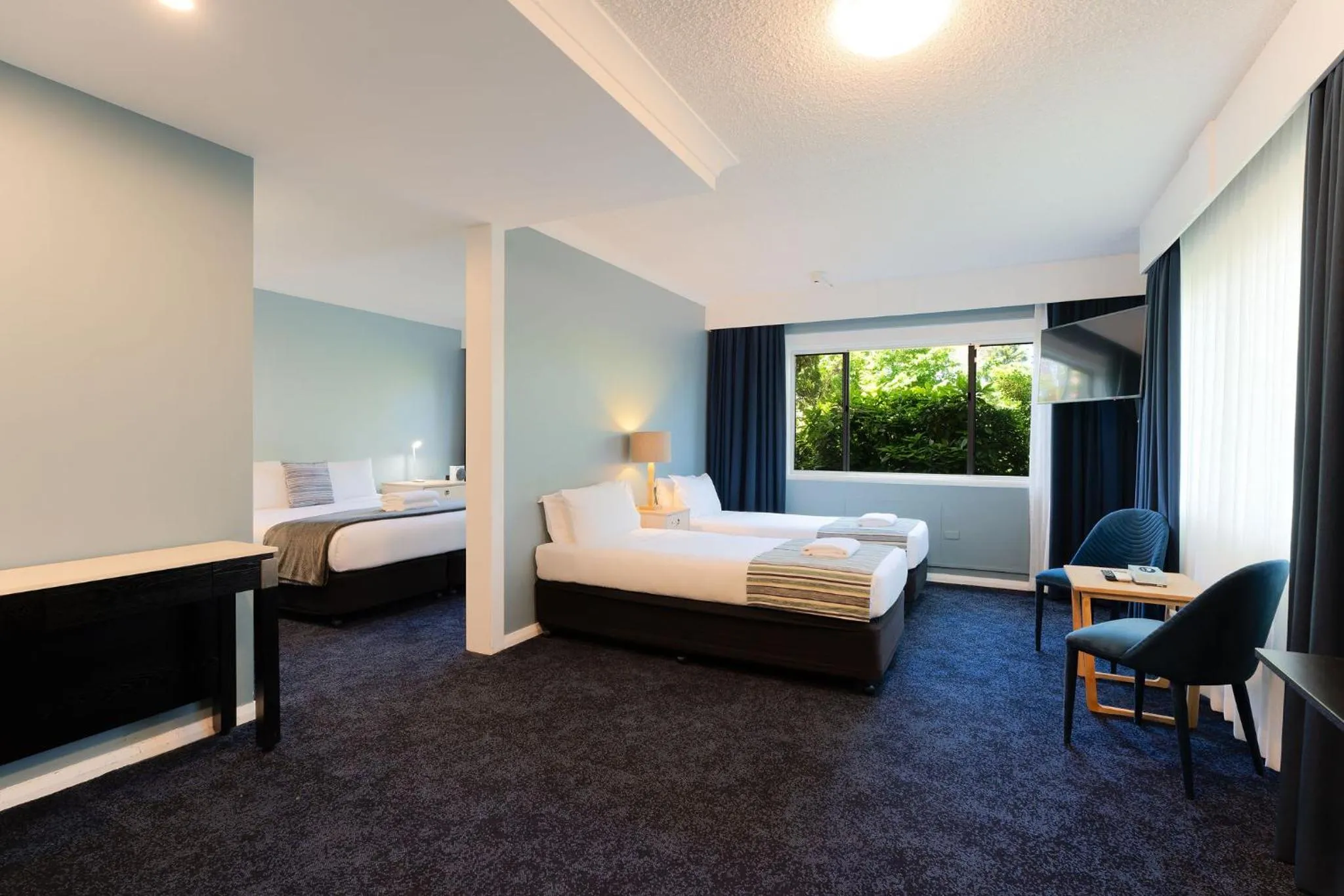 Bed in Leura Gardens Resort