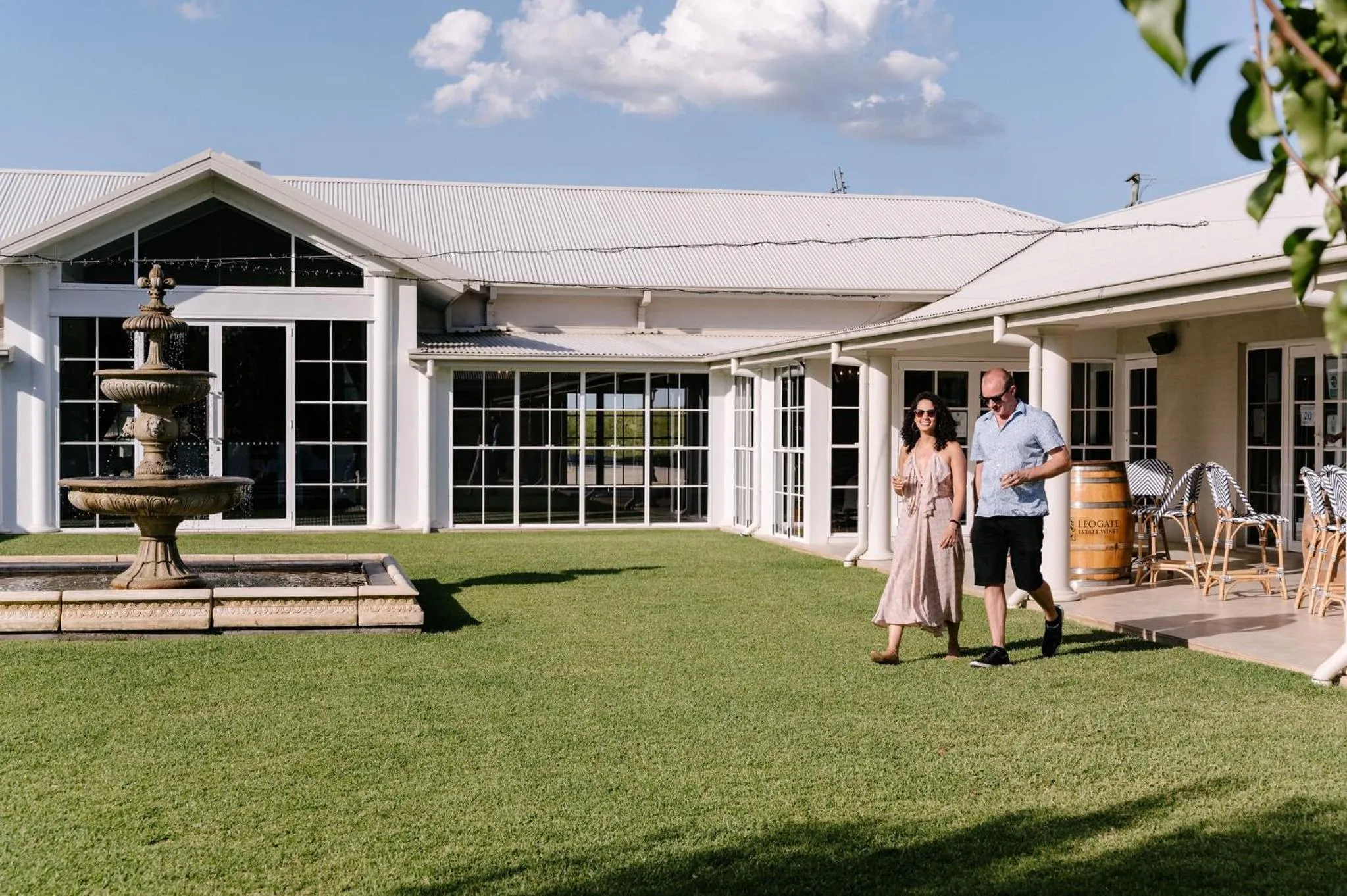 Restaurant/places to eat in Leogate Estate Villas