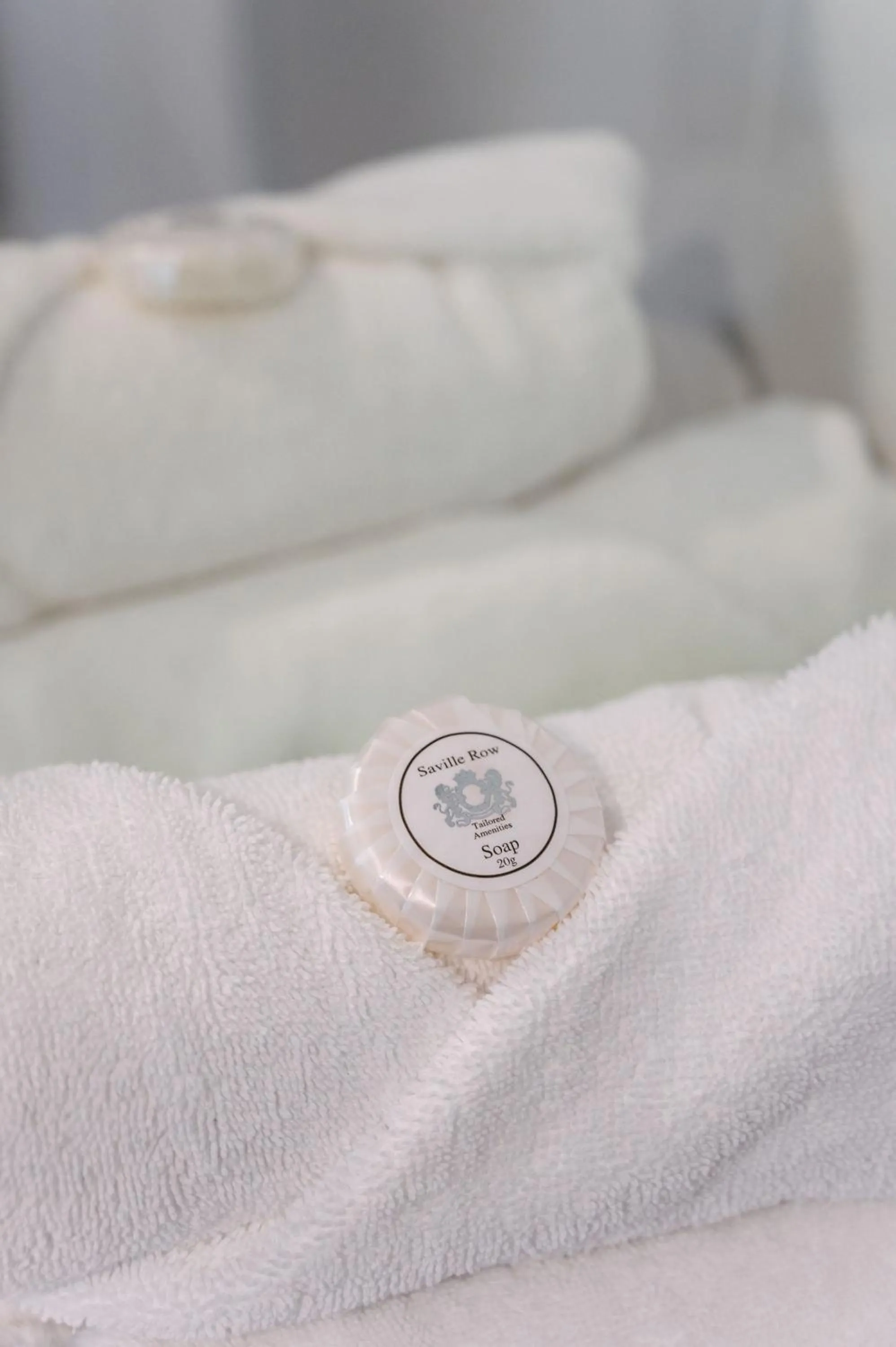 Bathroom, Bed in Leogate Estate Villas