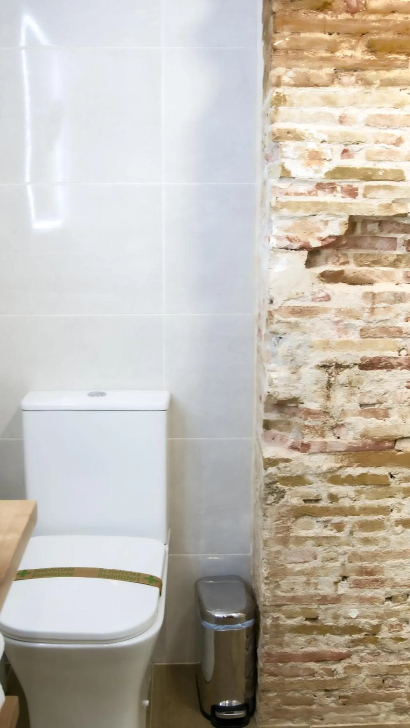 Shower in Catalina Suites