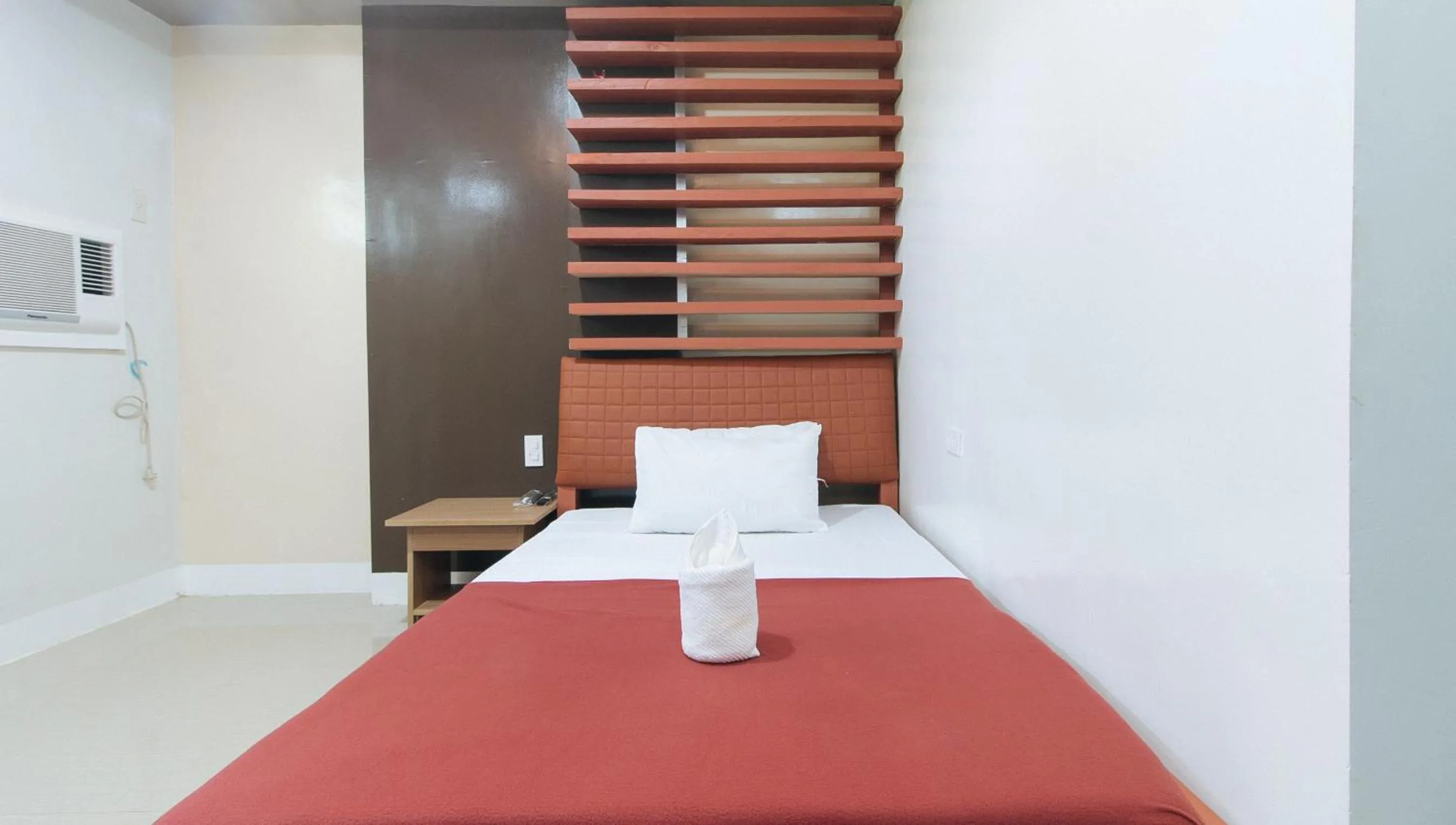 Bed in E. Moreno Recreation Beach Resort Ilocos Sur