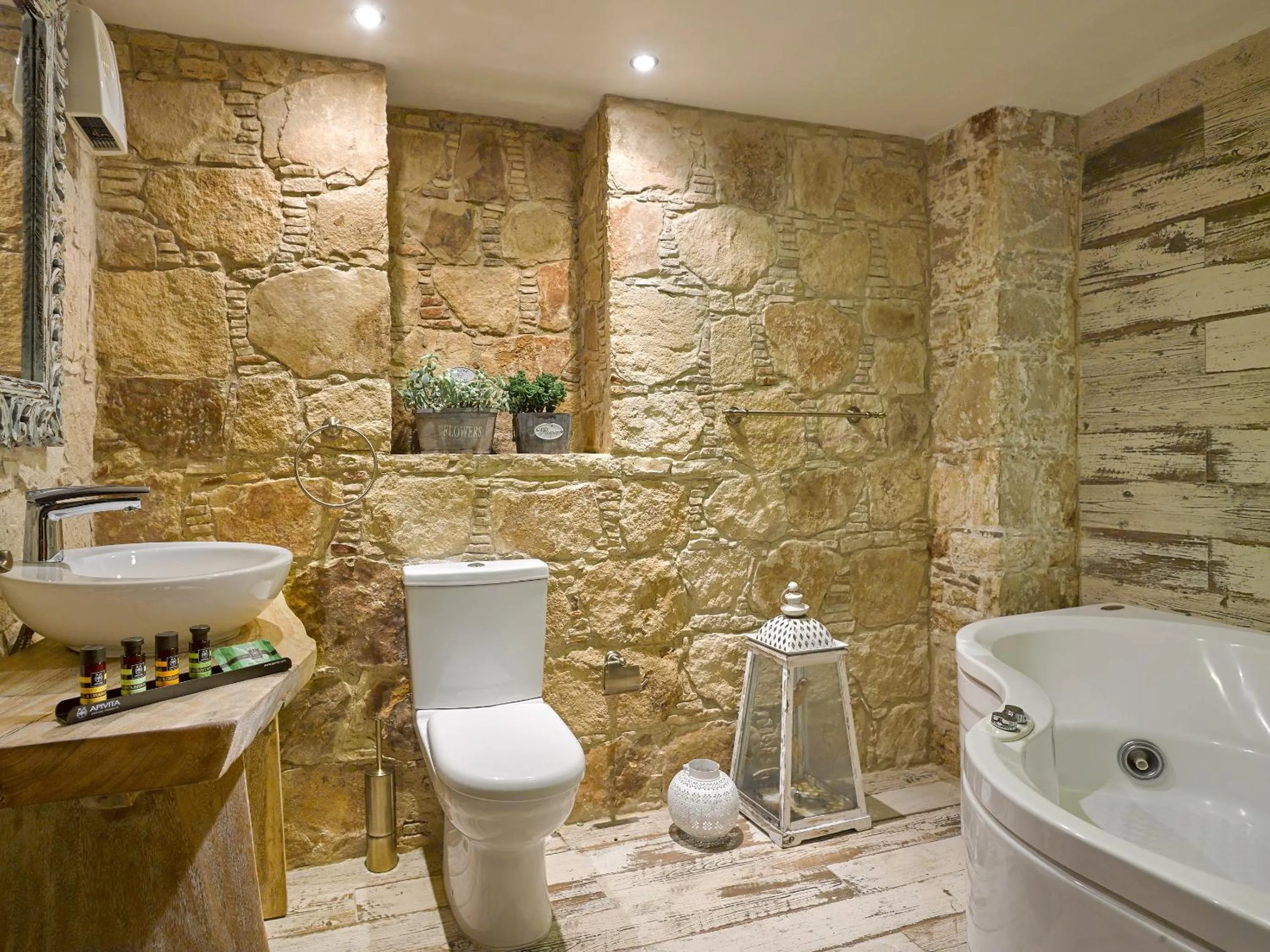 Shower in Oinoessa Traditional Boutique Guest Houses