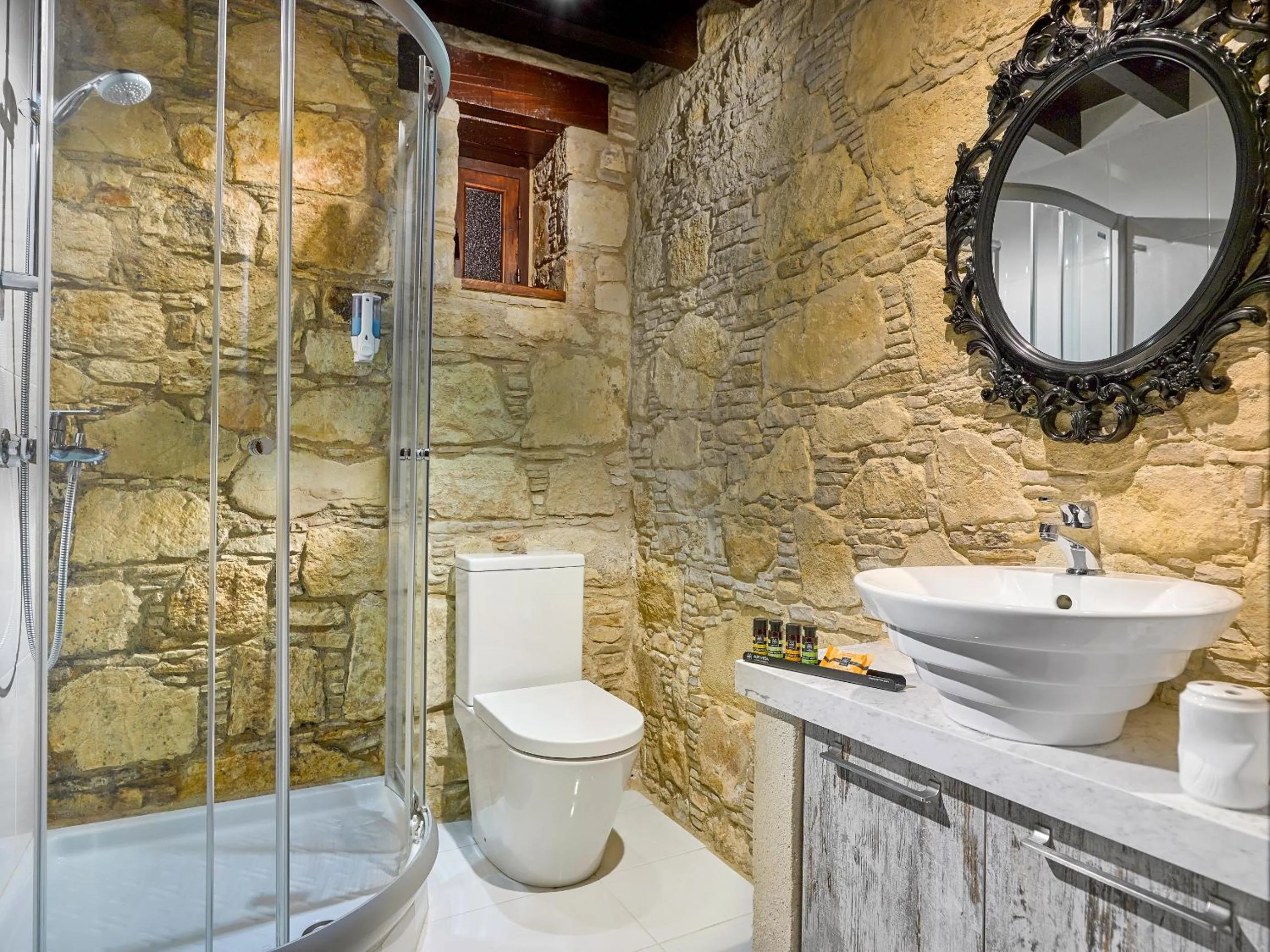 Bathroom in Oinoessa Traditional Boutique Guest Houses