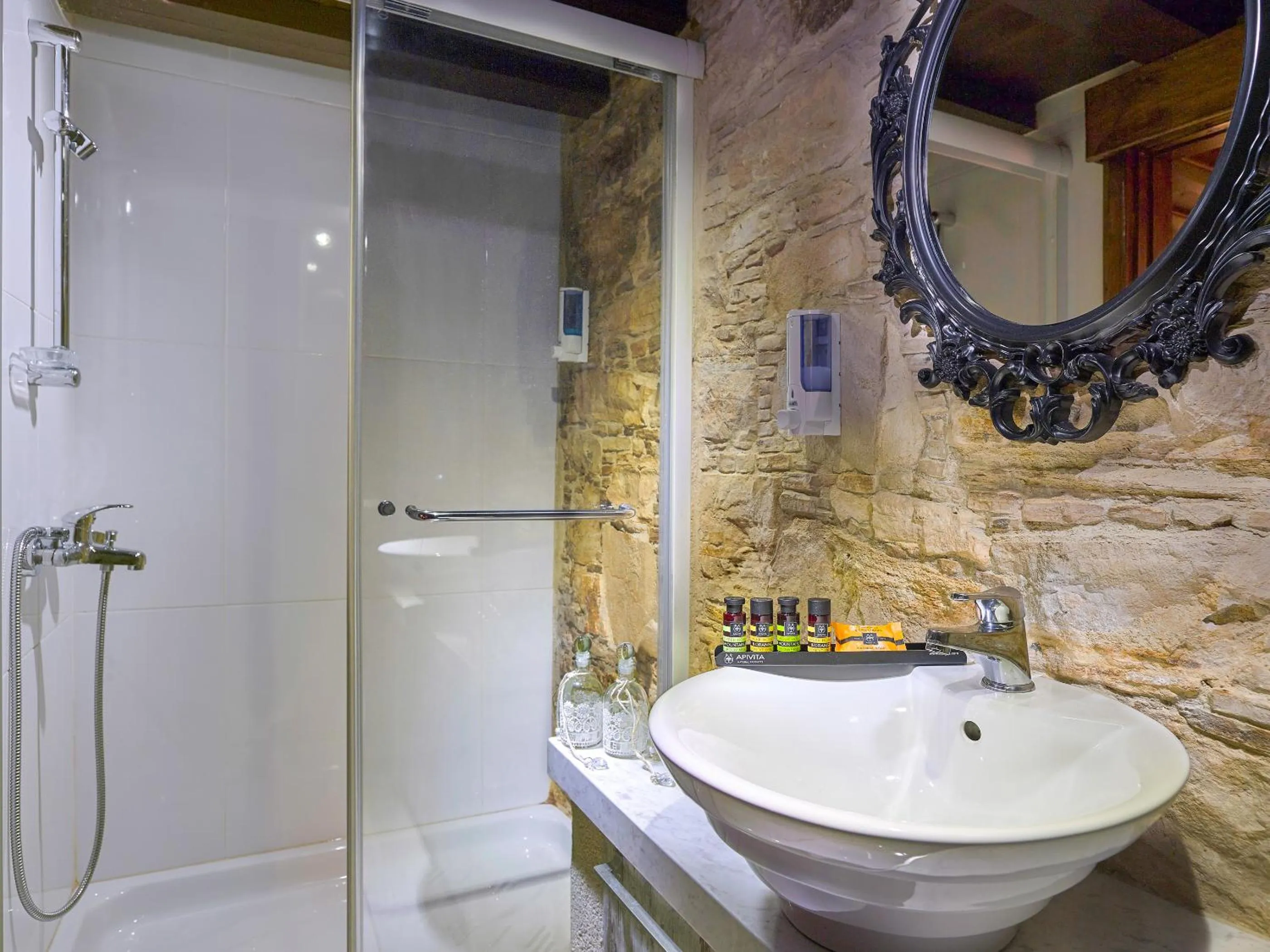 Bathroom in Oinoessa Traditional Boutique Guest Houses