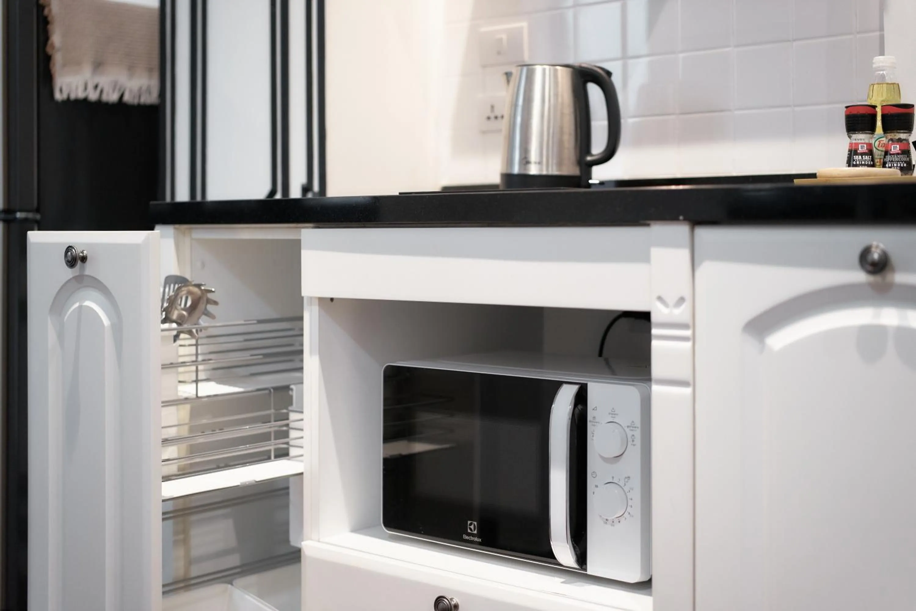 Kitchen or kitchenette in BAAN 125 STAY Phuket