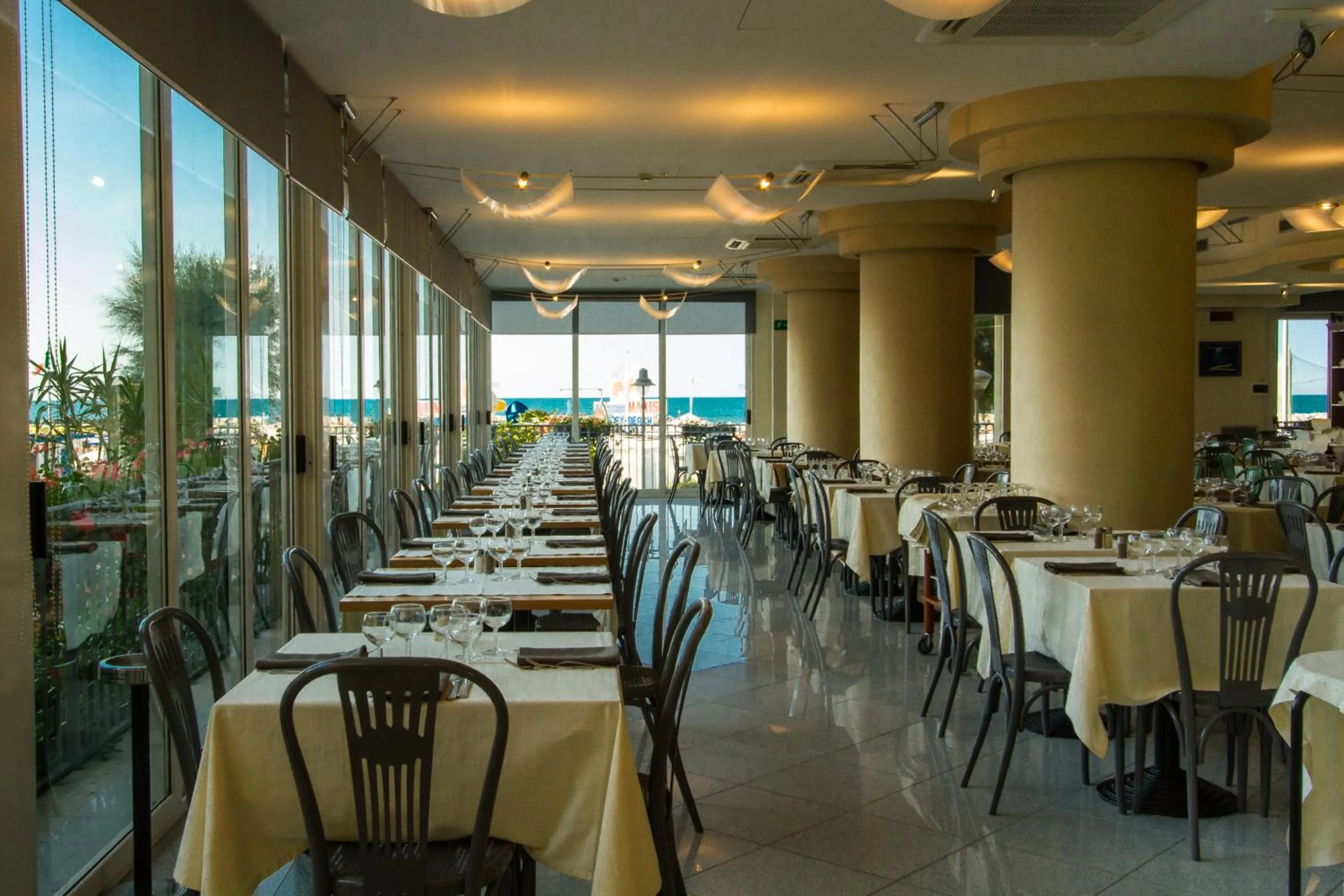 Restaurant/places to eat in Hotel Miramare