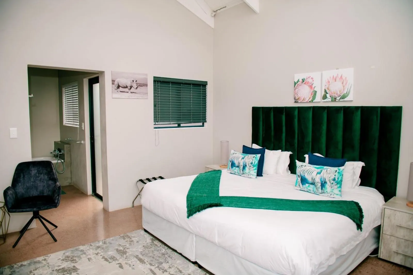 Bedroom, Bed in Elements Sunrise Bush Lodge