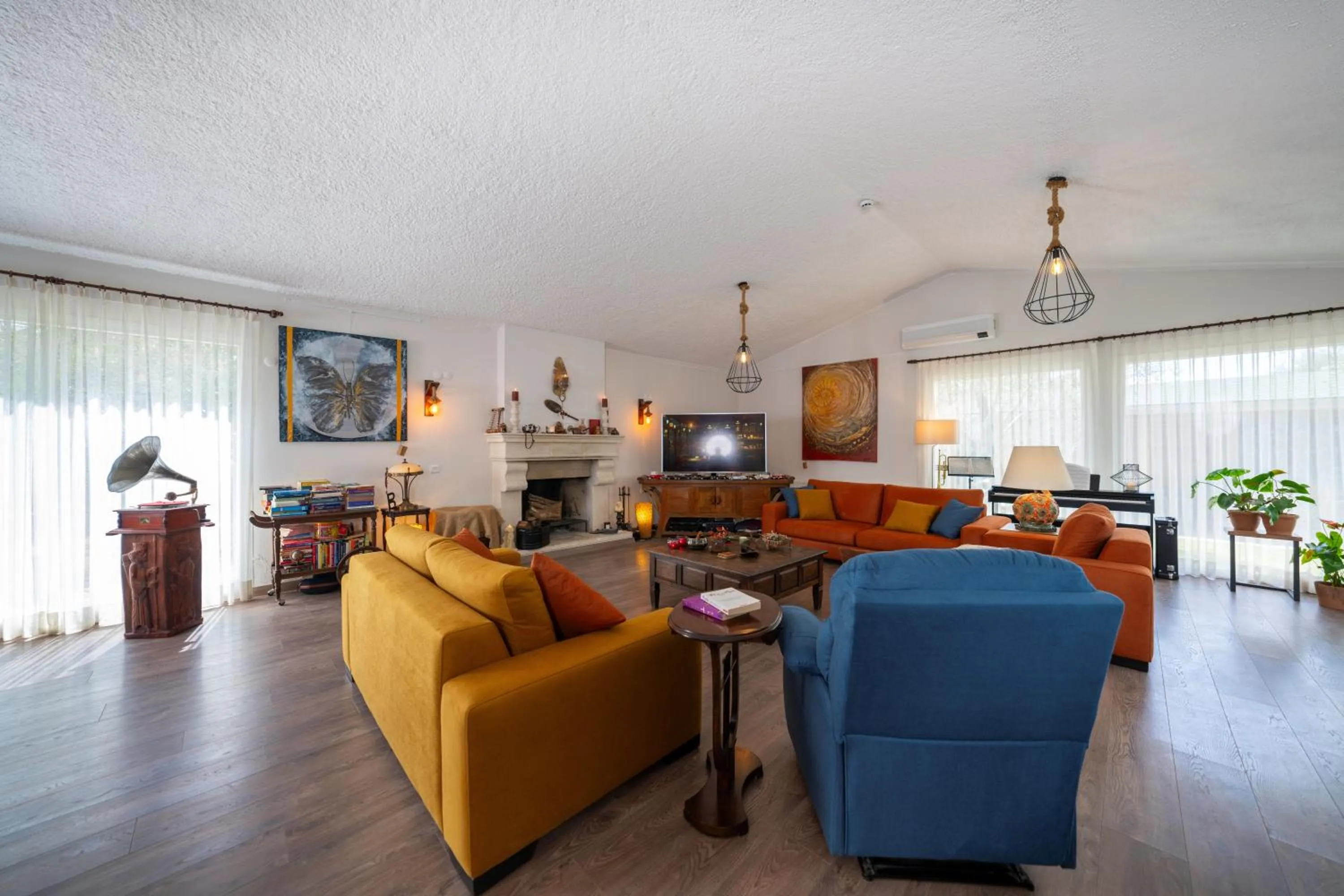 Seating area in Bir Dem Urla