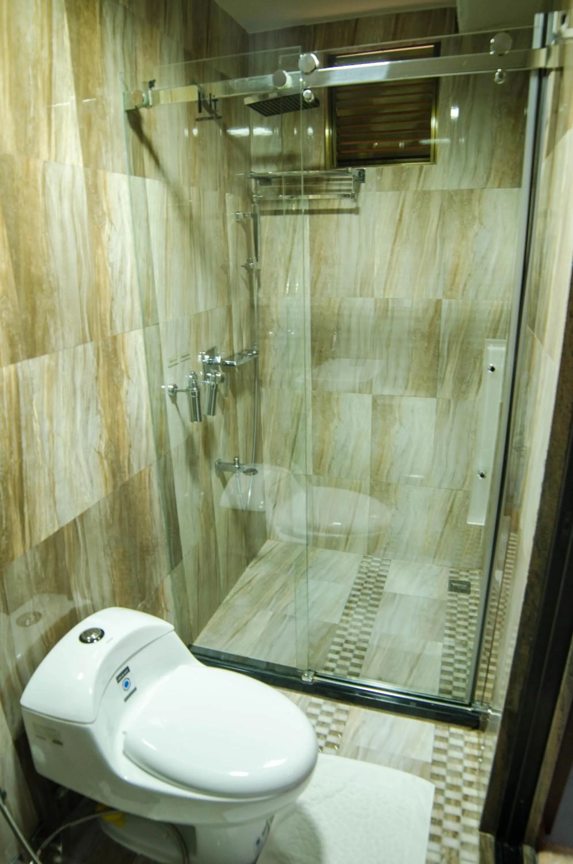 Bathroom in Newtown Inn