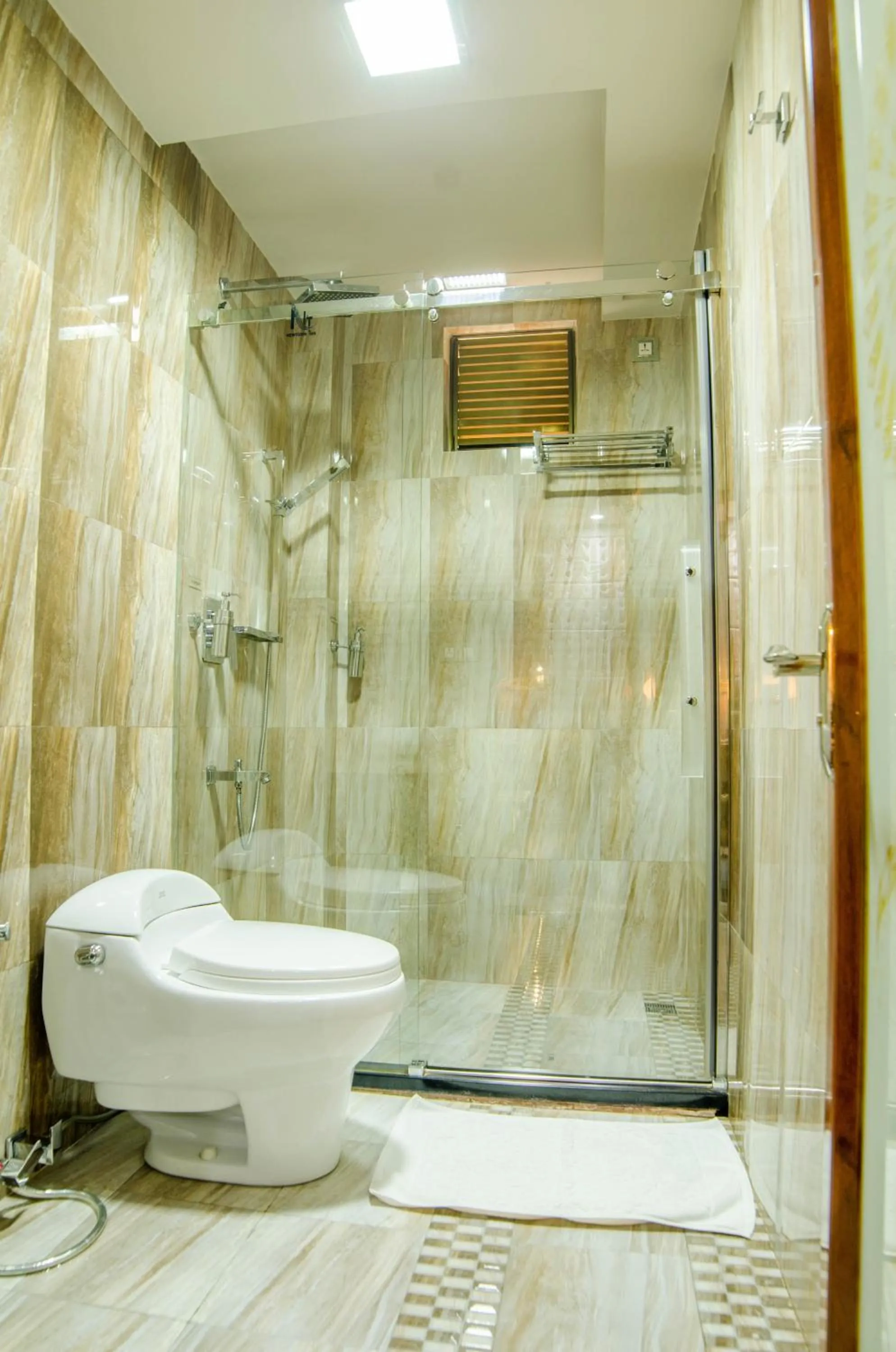 Bathroom in Newtown Inn