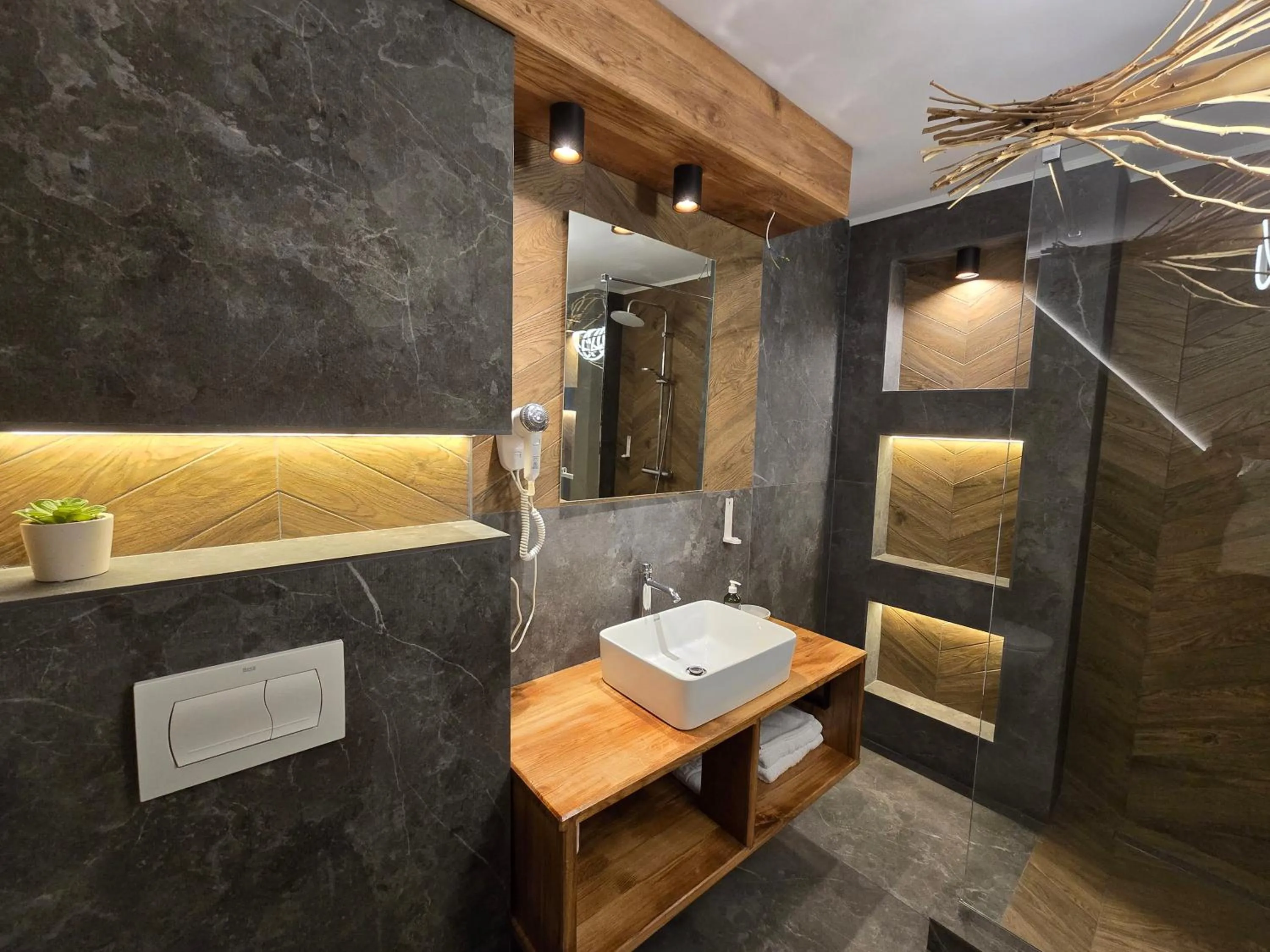 Bathroom in CASA FLORESCU