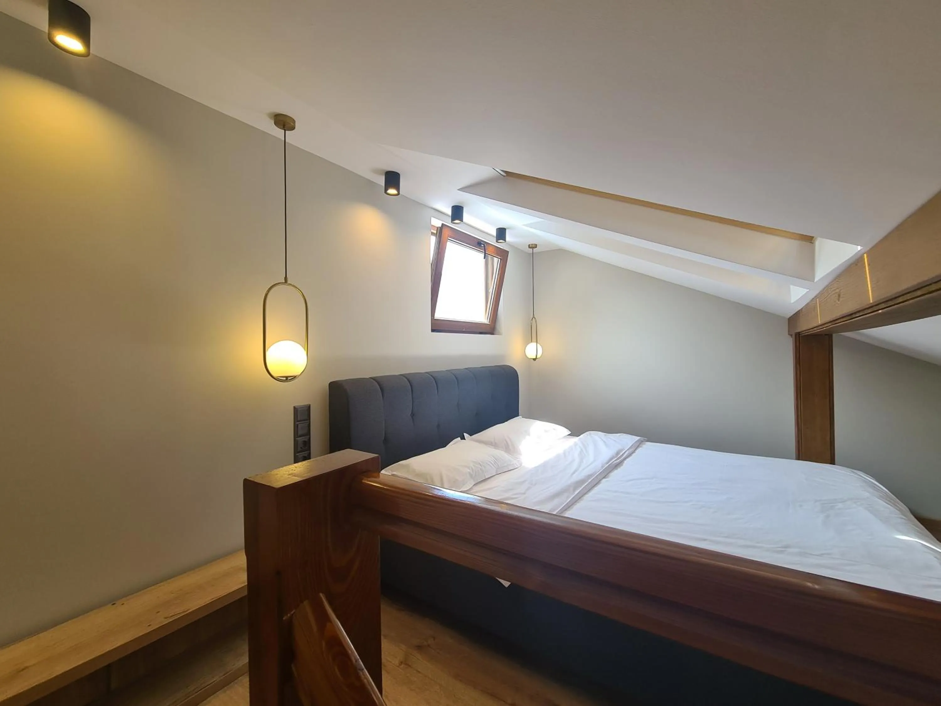 Bed in CASA FLORESCU