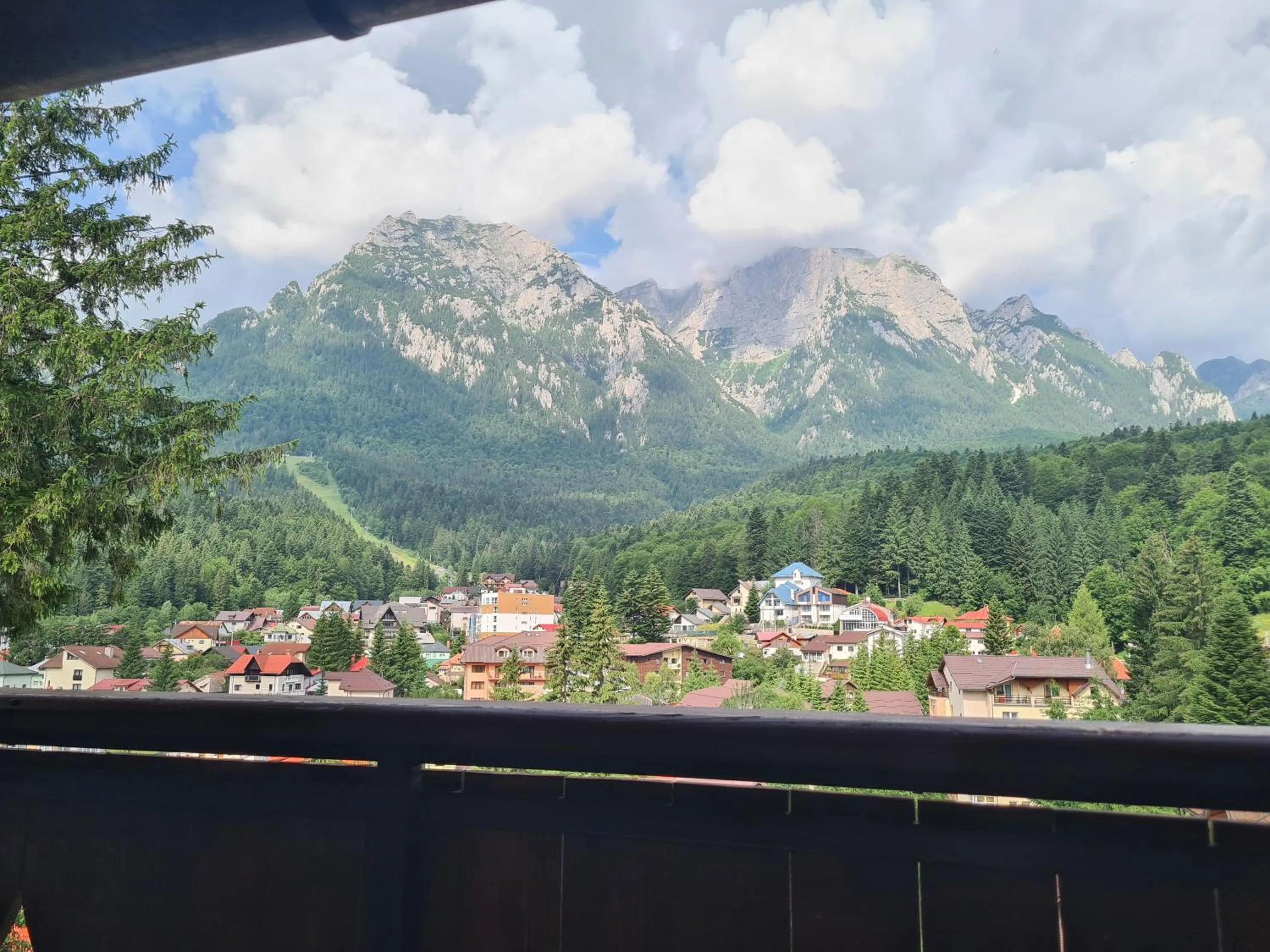 Nearby landmark in CASA FLORESCU