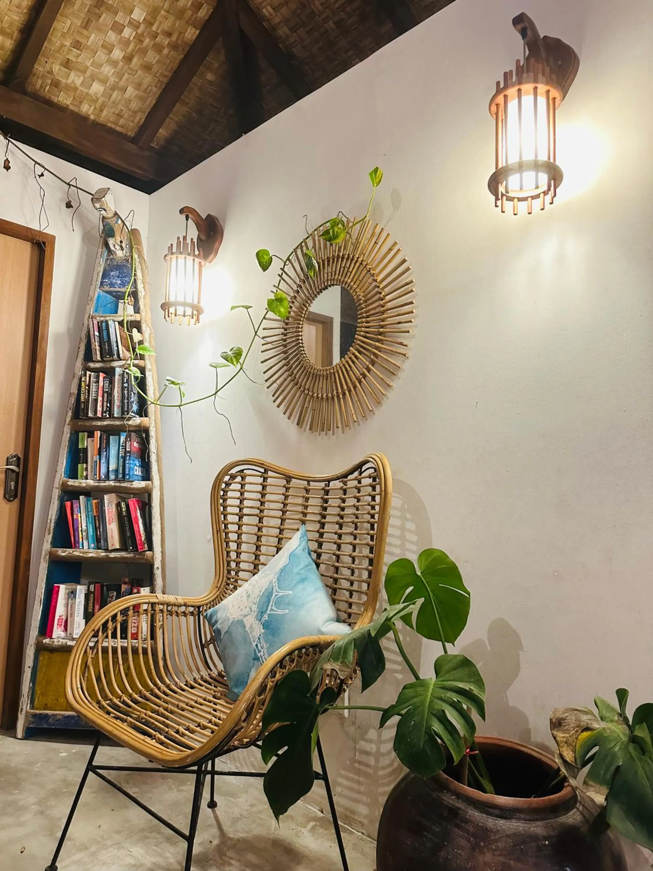 Library in Thundi Sea View