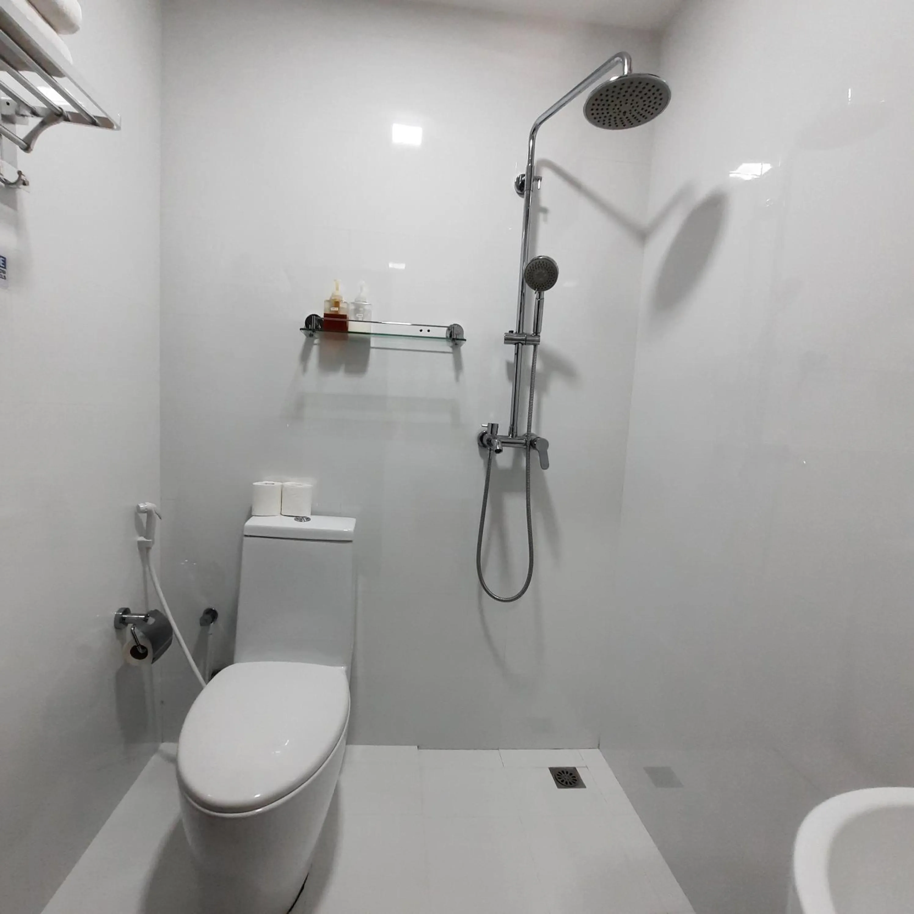 Bathroom in Thundi Sea View