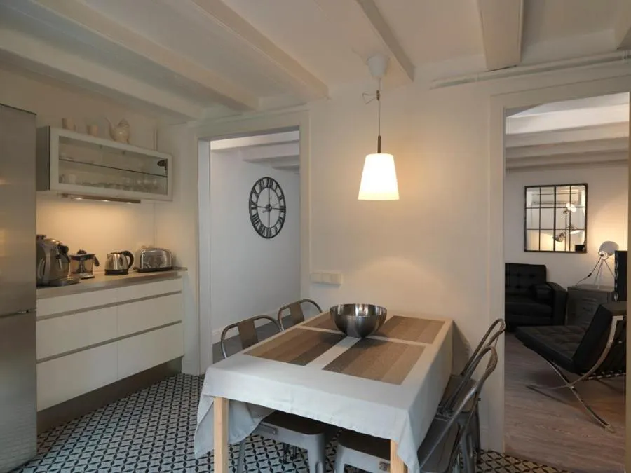 Kitchen or kitchenette in Rosselló Apartment