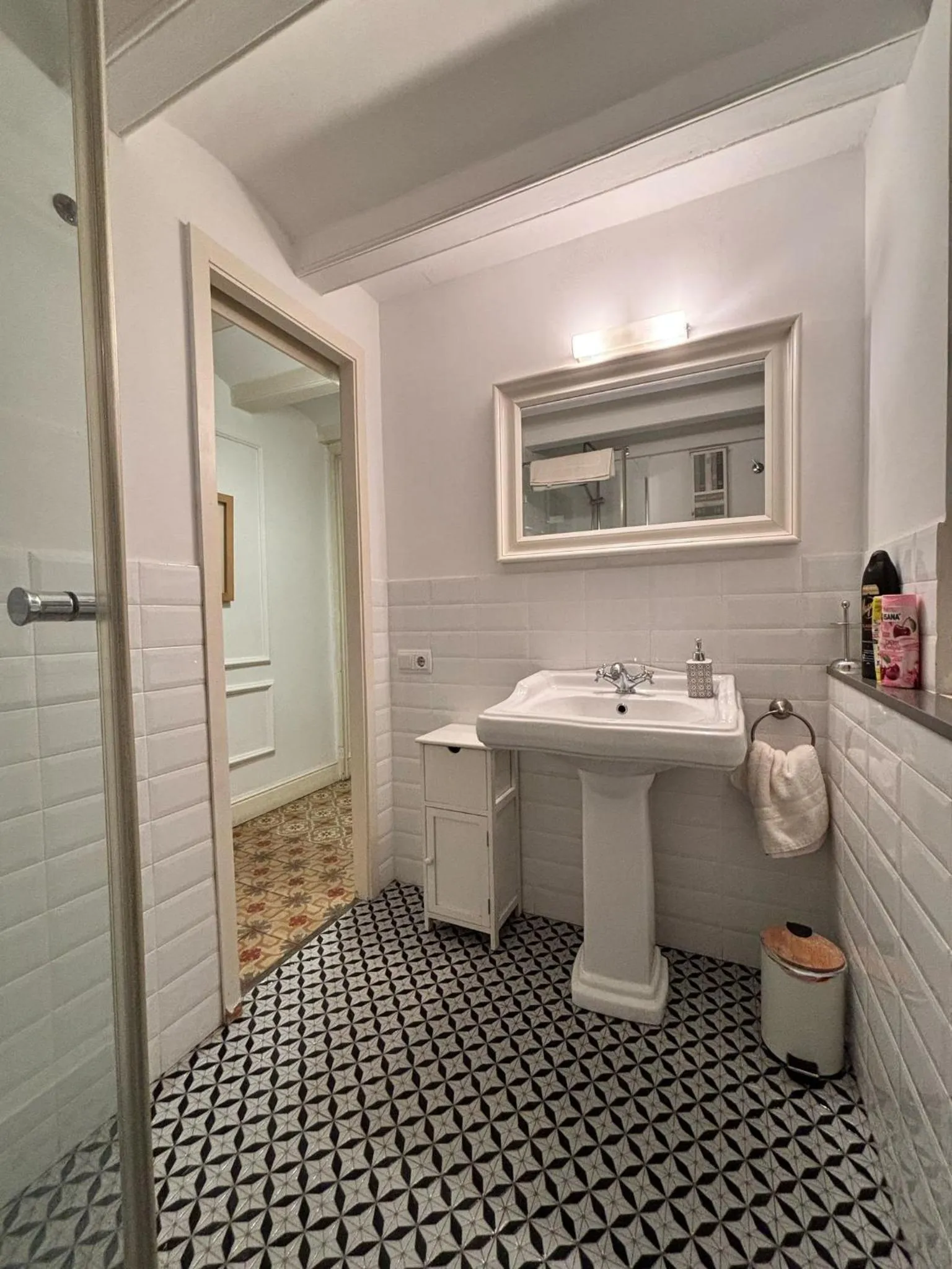 Bathroom in Rosselló Apartment