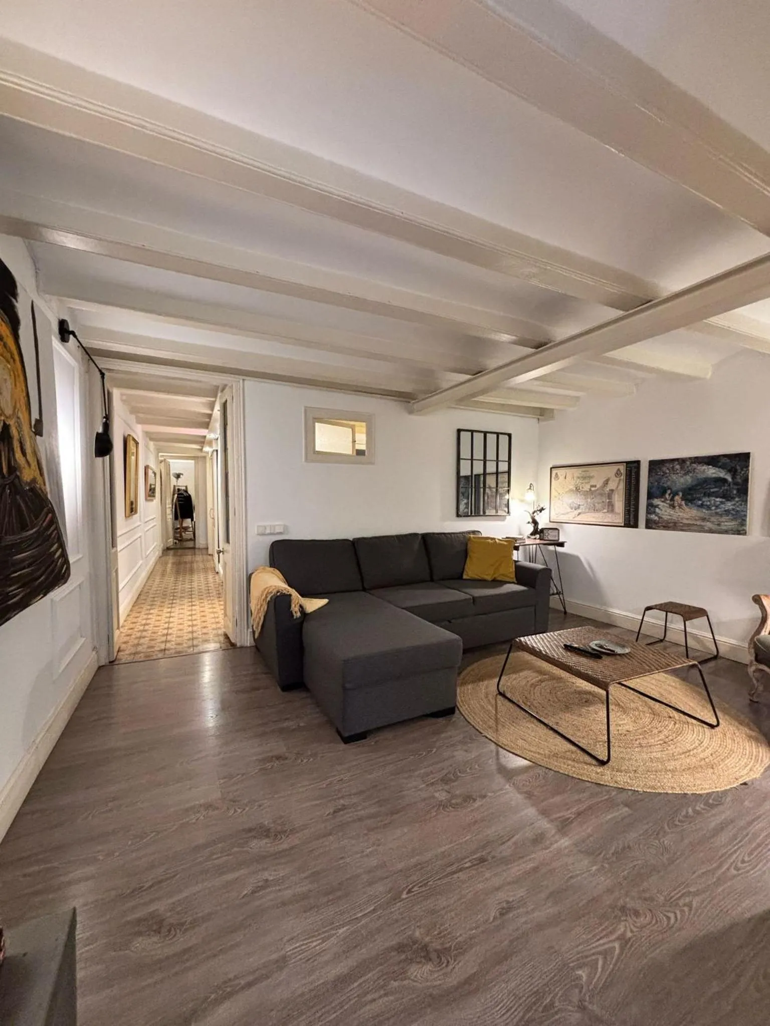 Living room in Rosselló Apartment