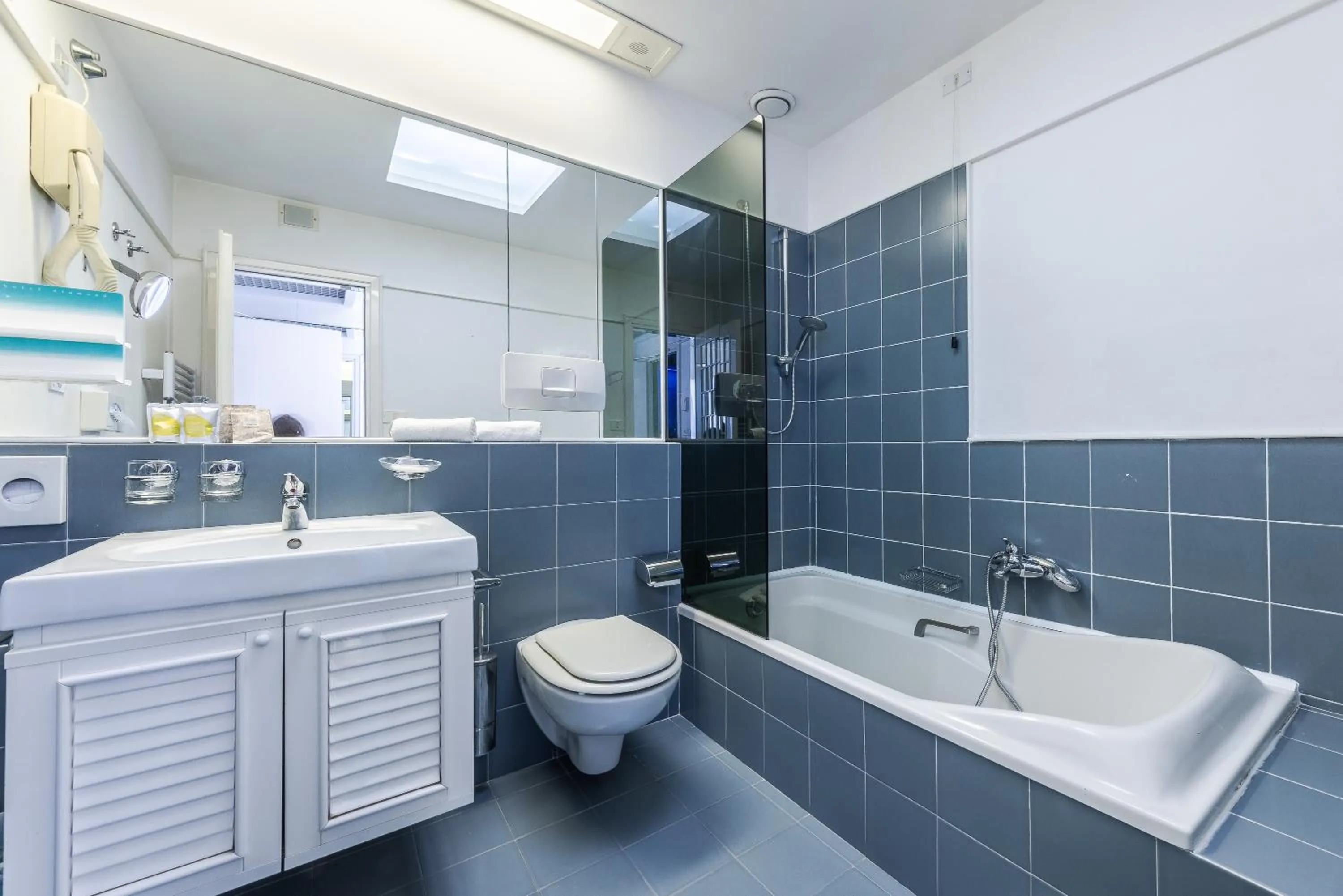 Bathroom in Hotel Diamond