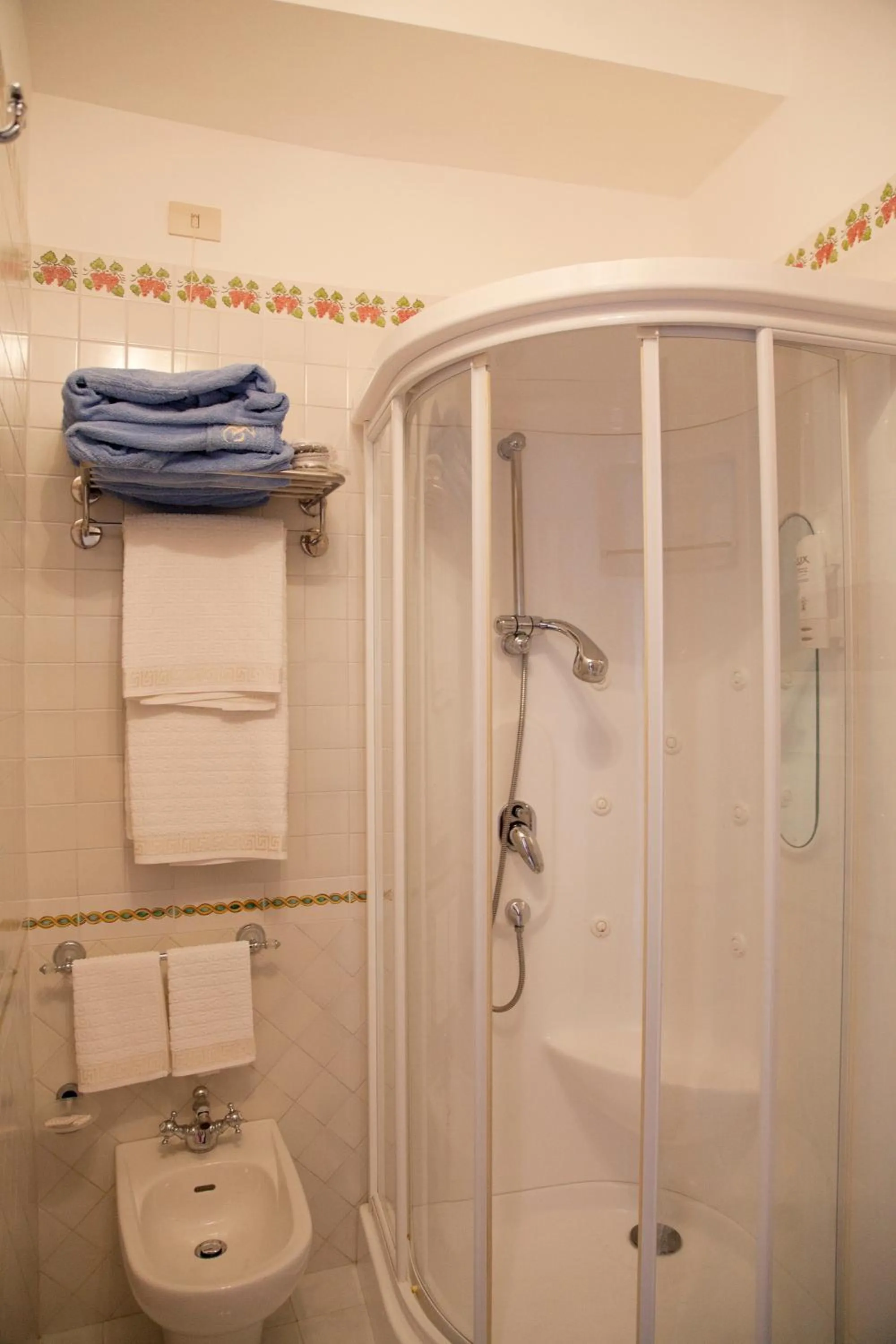 Bathroom in Hotel A Pinnata